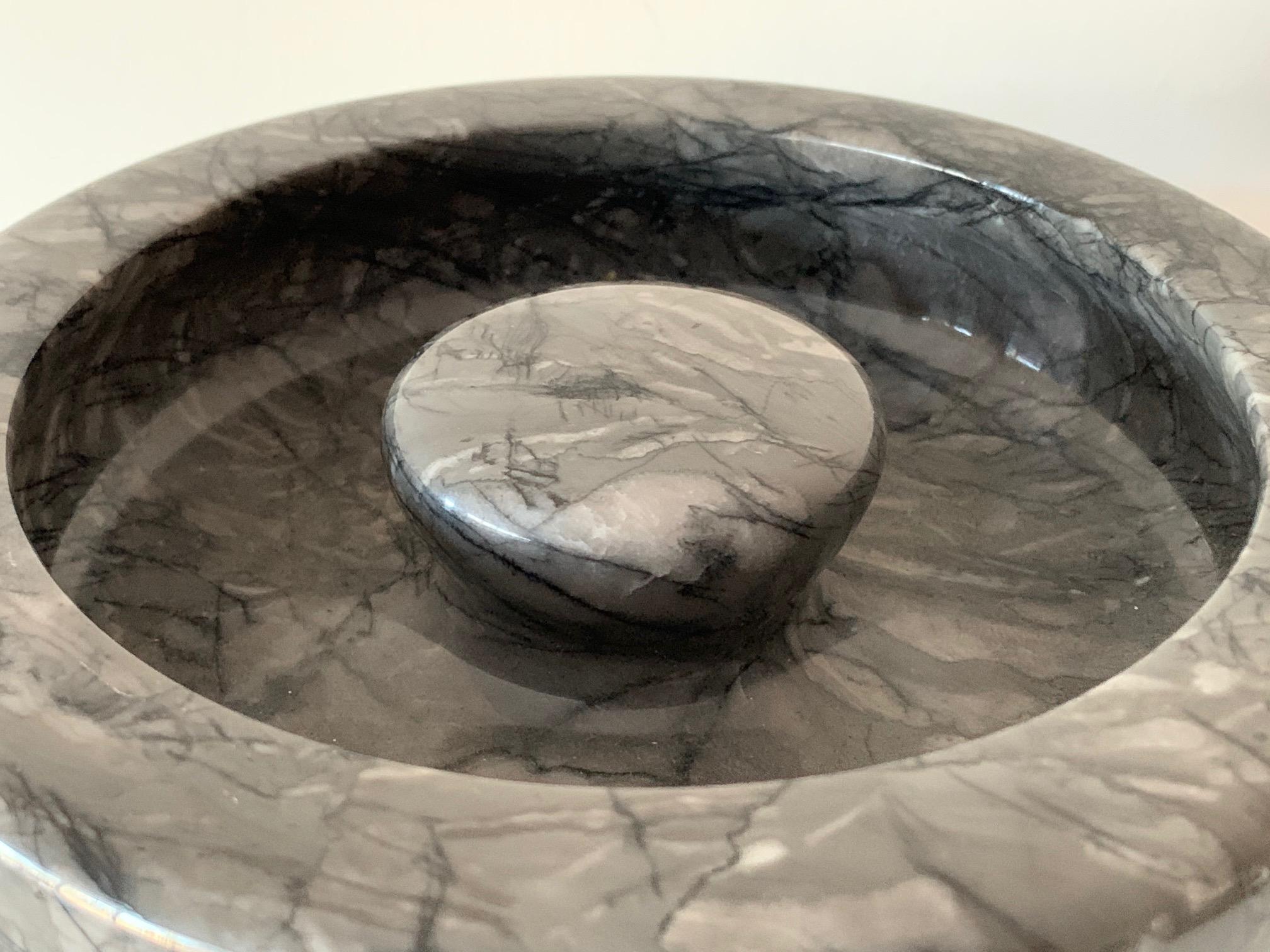 Angelo Mangiarotti for Knoll Solid Marble Ashtray In Good Condition In St.Petersburg, FL