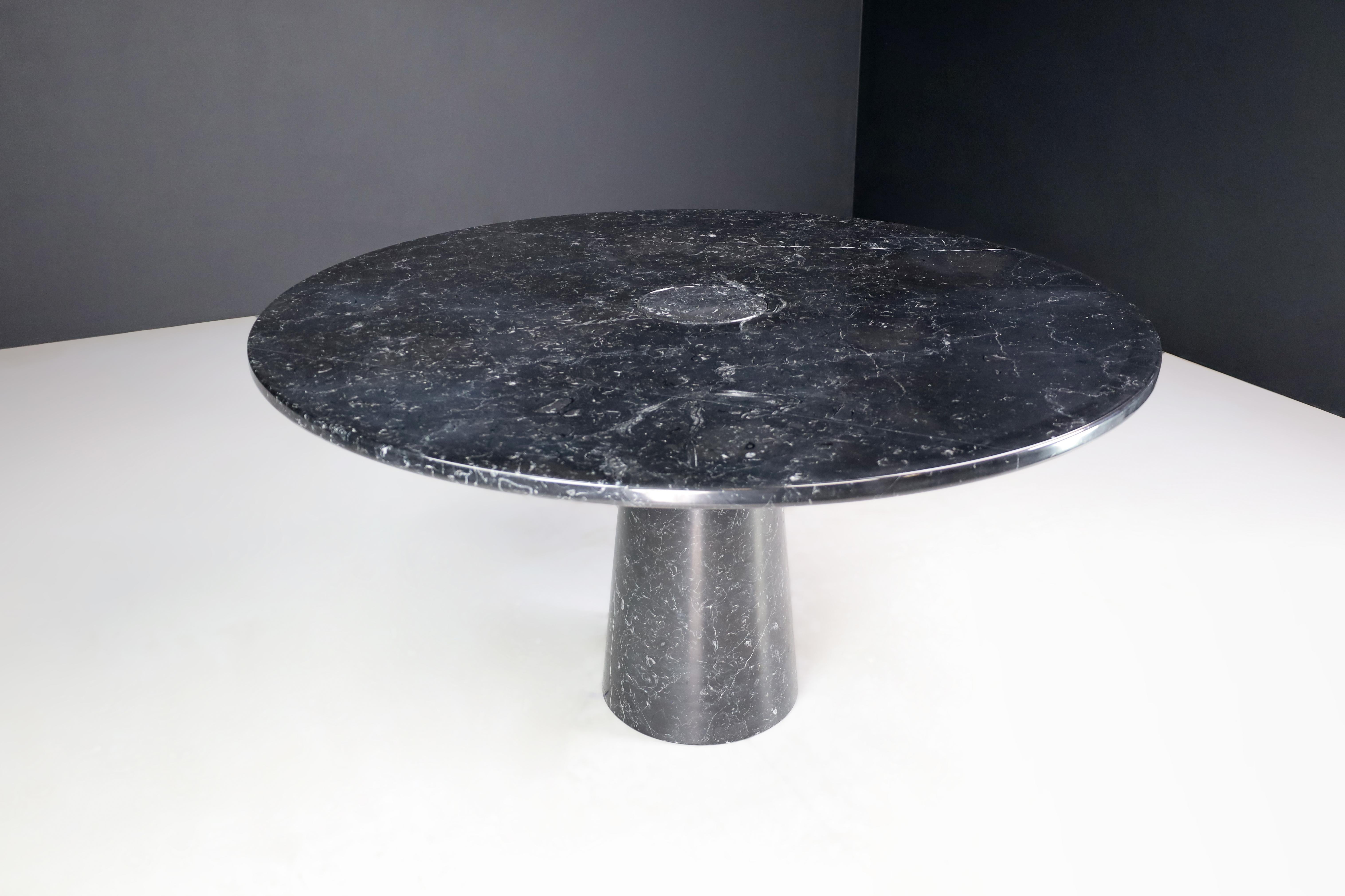 Angelo Mangiarotti for Skipper 'Eros' Round Dining Table in Marquina Marble 1970 For Sale 4