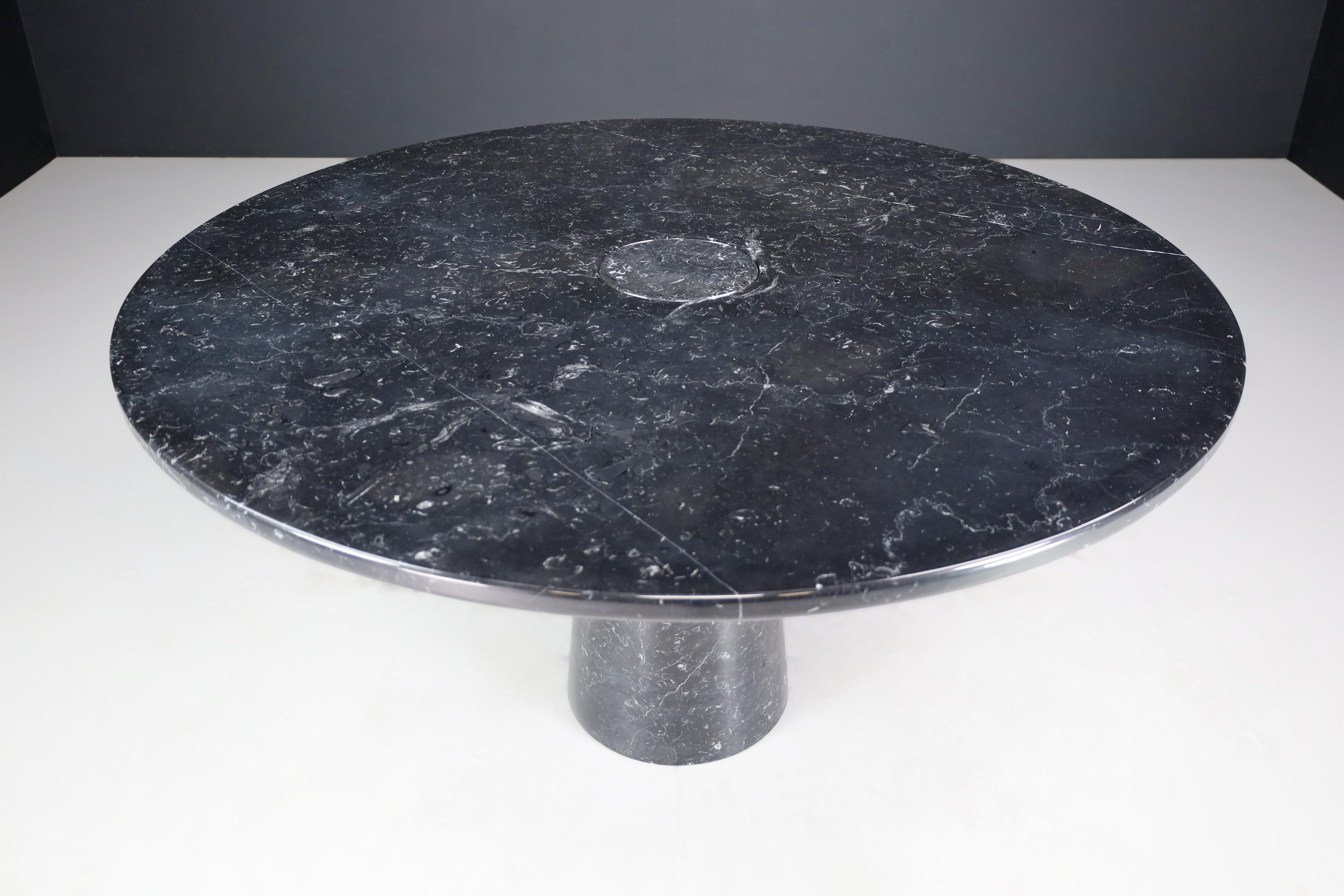Angelo Mangiarotti for Skipper 'Eros' Round Dining Table in Marquina Marble 1970 For Sale 5