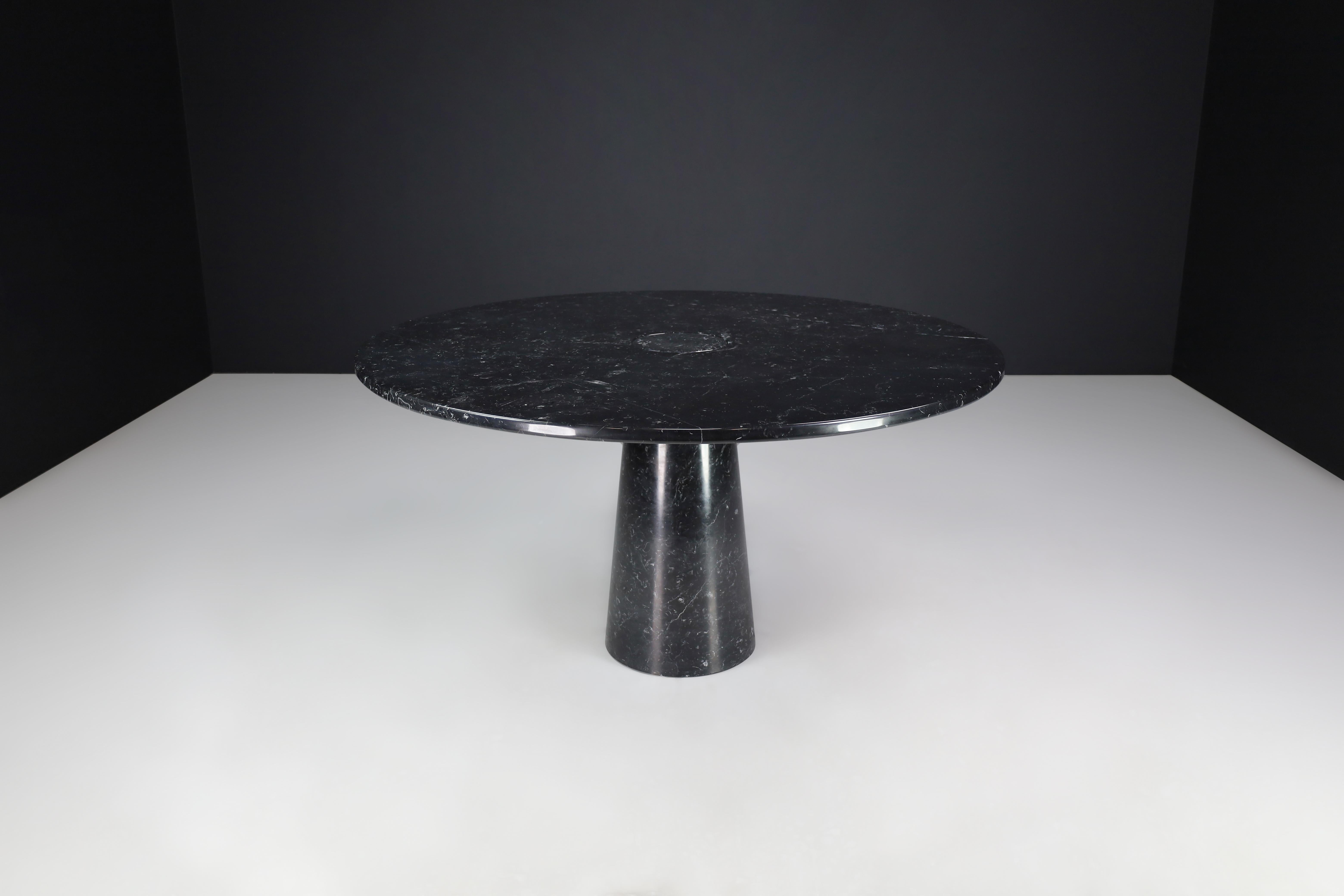 Angelo Mangiarotti for Skipper 'Eros' Round Dining Table in Marquina Marble 1970 For Sale 7