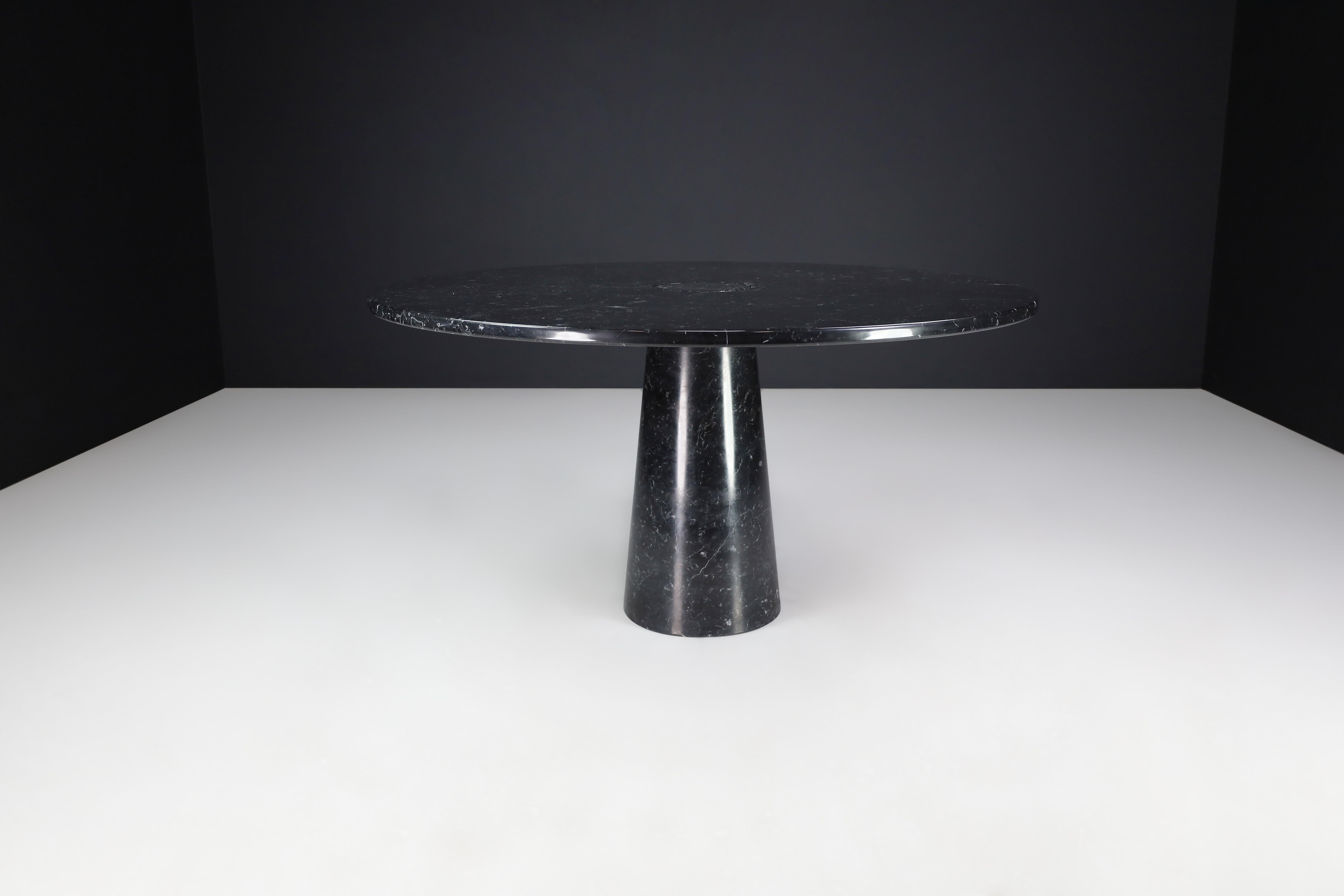 Angelo Mangiarotti for Skipper 'Eros' Round Dining Table in Marquina Marble 1970 For Sale 9