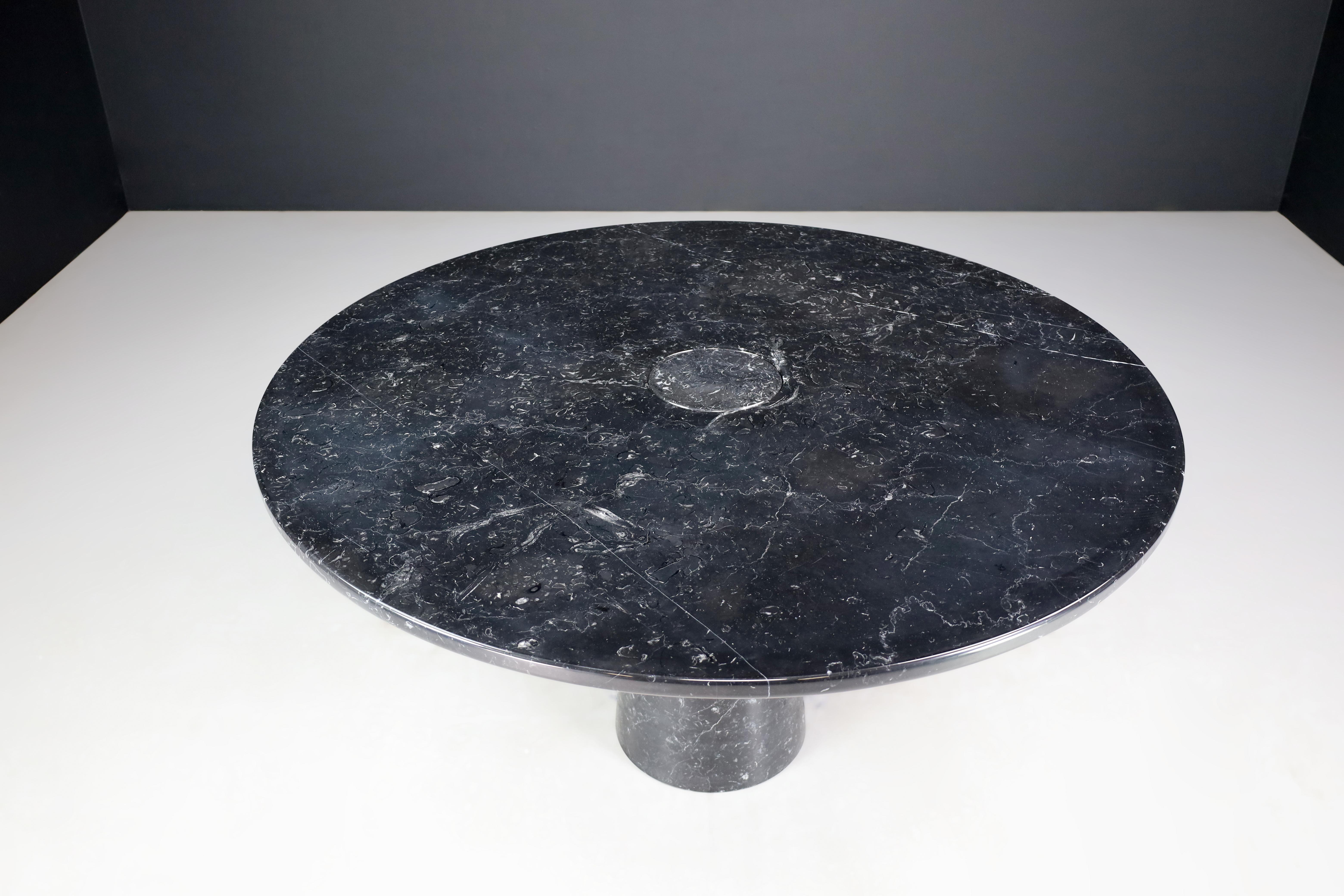 Angelo Mangiarotti for Skipper 'Eros' Round Dining Table in Marquina Marble 1970 For Sale 3