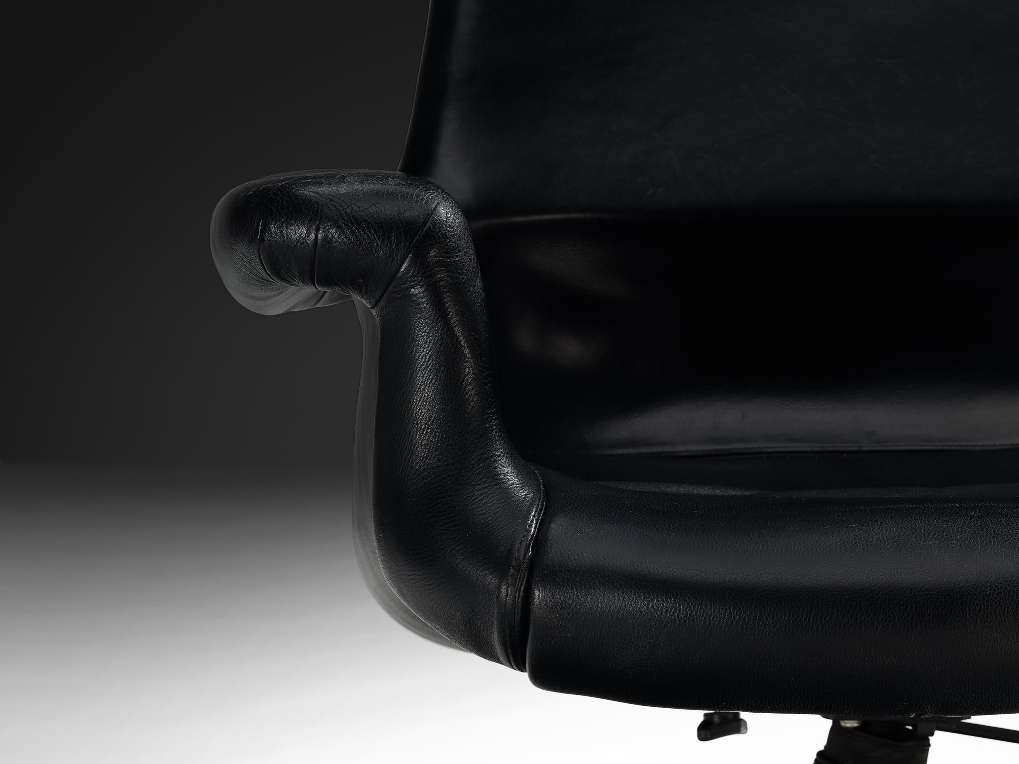 Post-Modern Angelo Mangiarotti for Skipper 'Executive 80' Office Chair in Black Leather For Sale