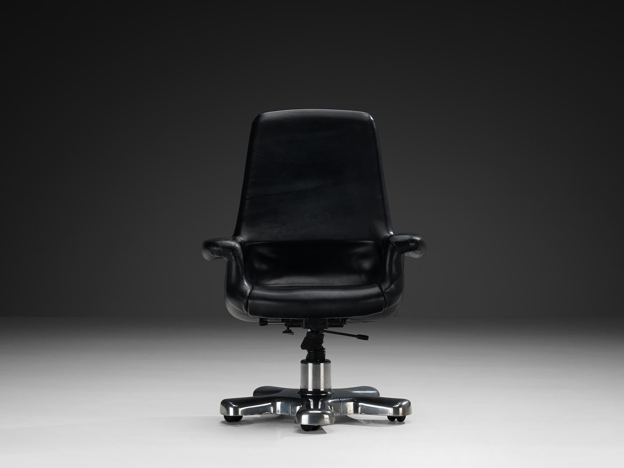Angelo Mangiarotti for Skipper 'Executive 80' Office Chair in Black Leather For Sale 1
