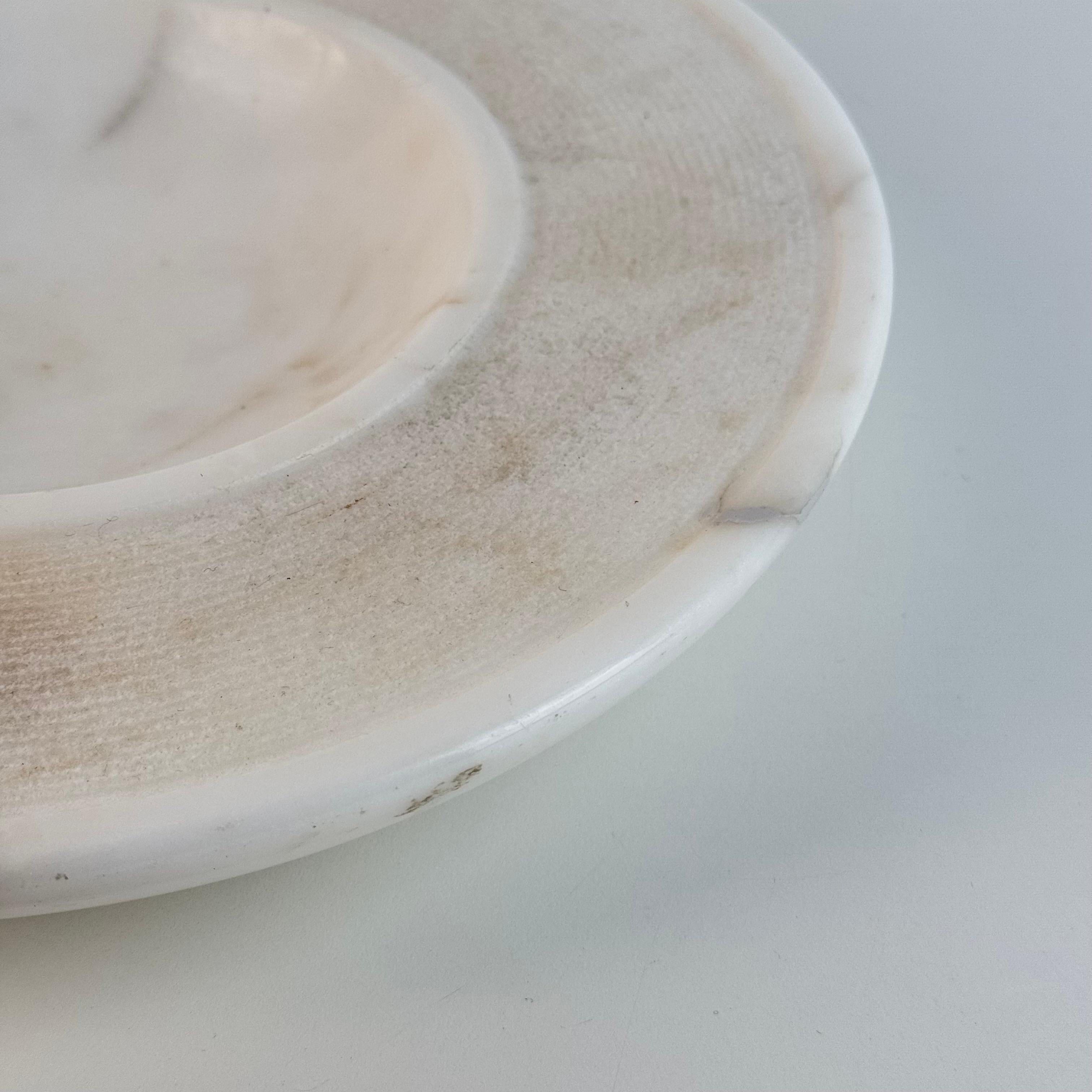 Angelo Mangiarotti for Skipper – Hand-Carved Carrara Marble Centrepiece / Vide-P im Zustand „Gut“ im Angebot in Brescia, Brescia