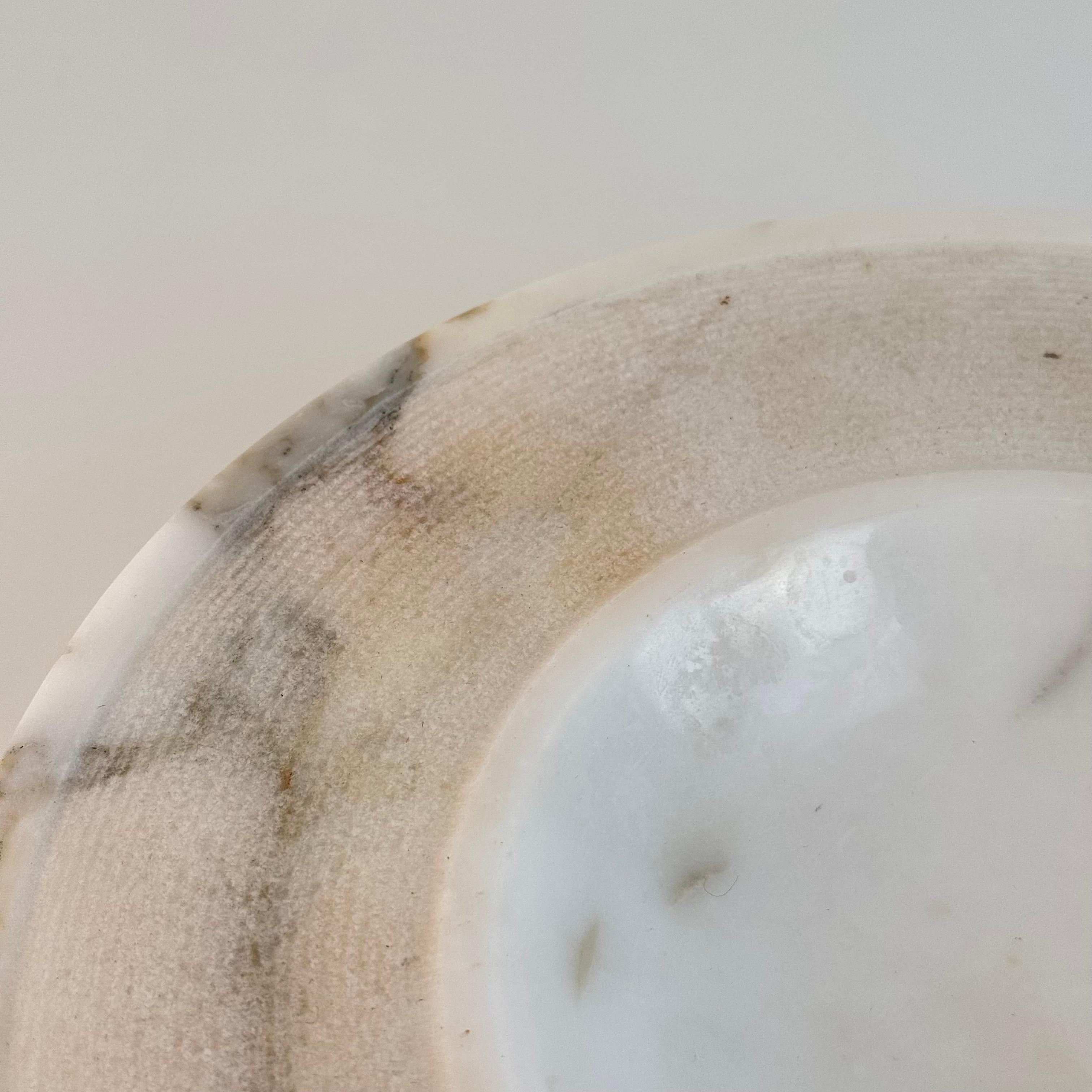 Angelo Mangiarotti for Skipper – Hand-Carved Carrara Marble Centrepiece / Vide-P (Carrara-Marmor) im Angebot