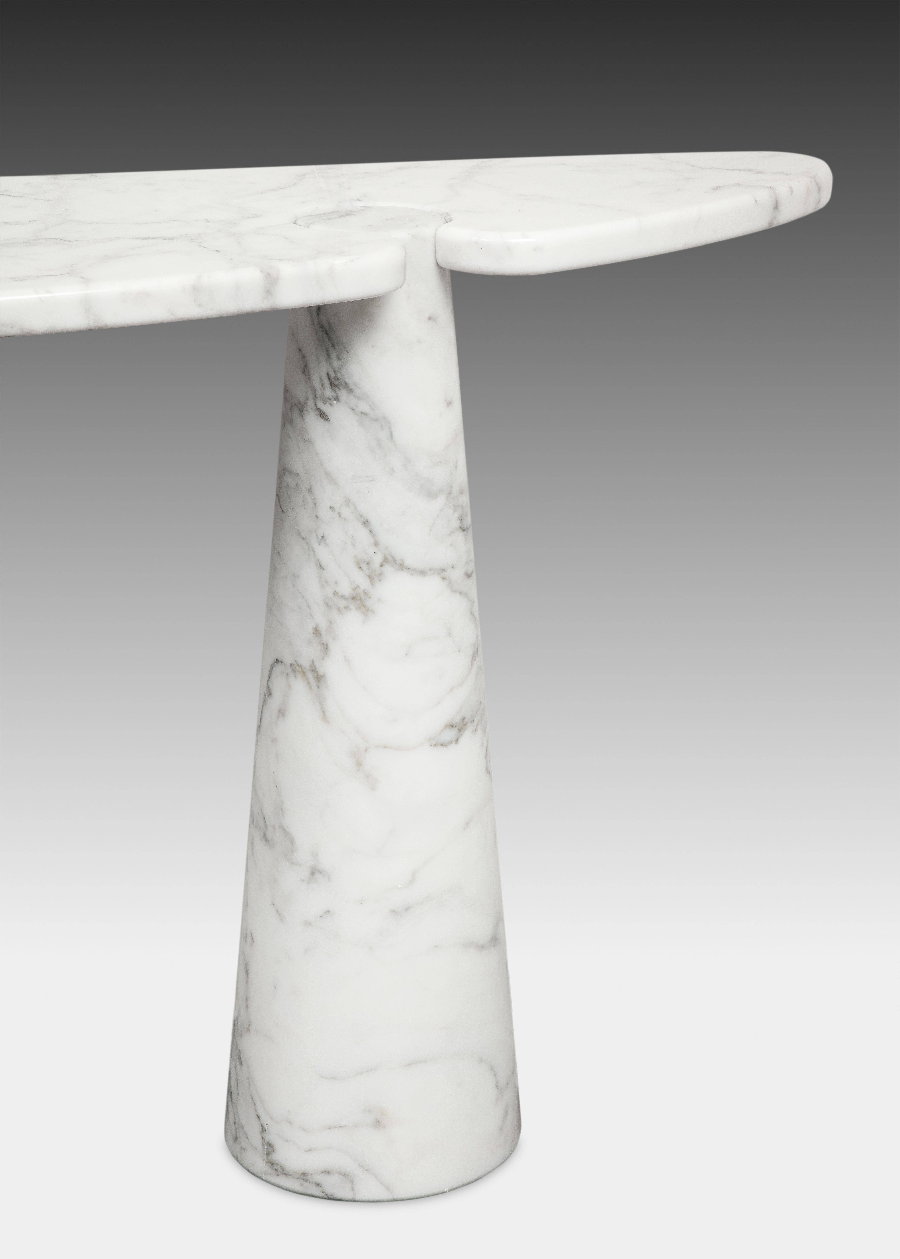 Polished Angelo Mangiarotti Eros Series Pair of Carrara Marble Consoles, Skipper Label For Sale