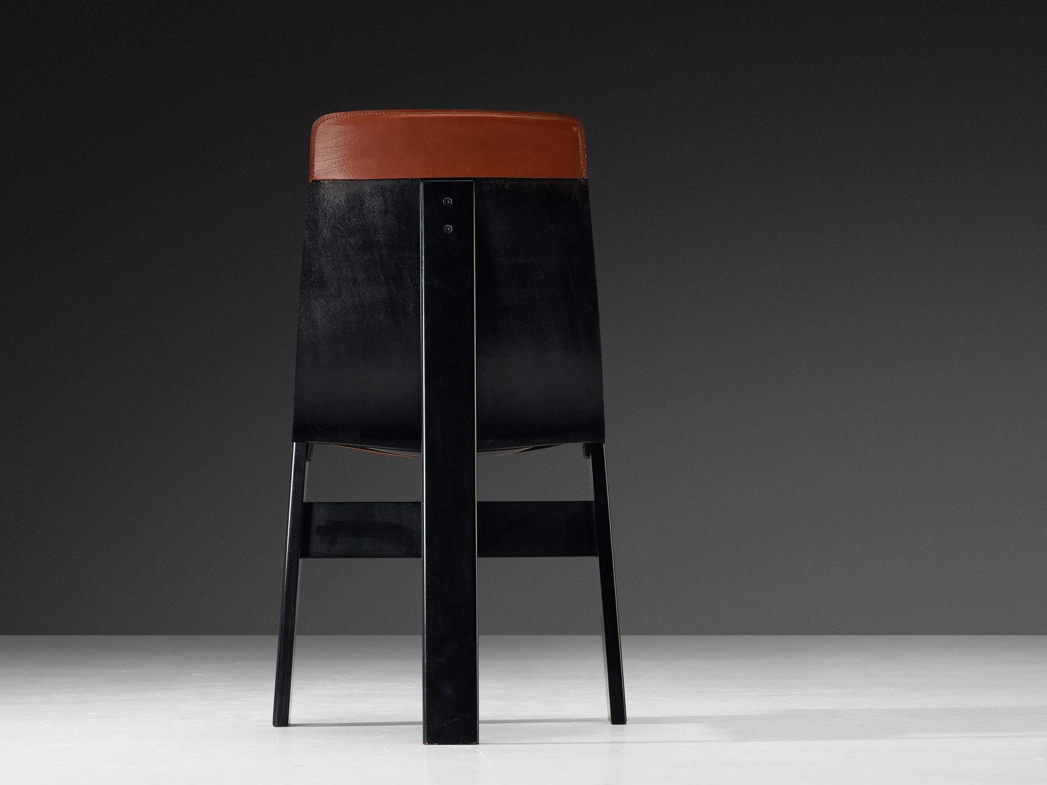 Angelo Mangiarotti for Skipper Pair of 'Tre 3' Dining Chairs in Leather For Sale 1