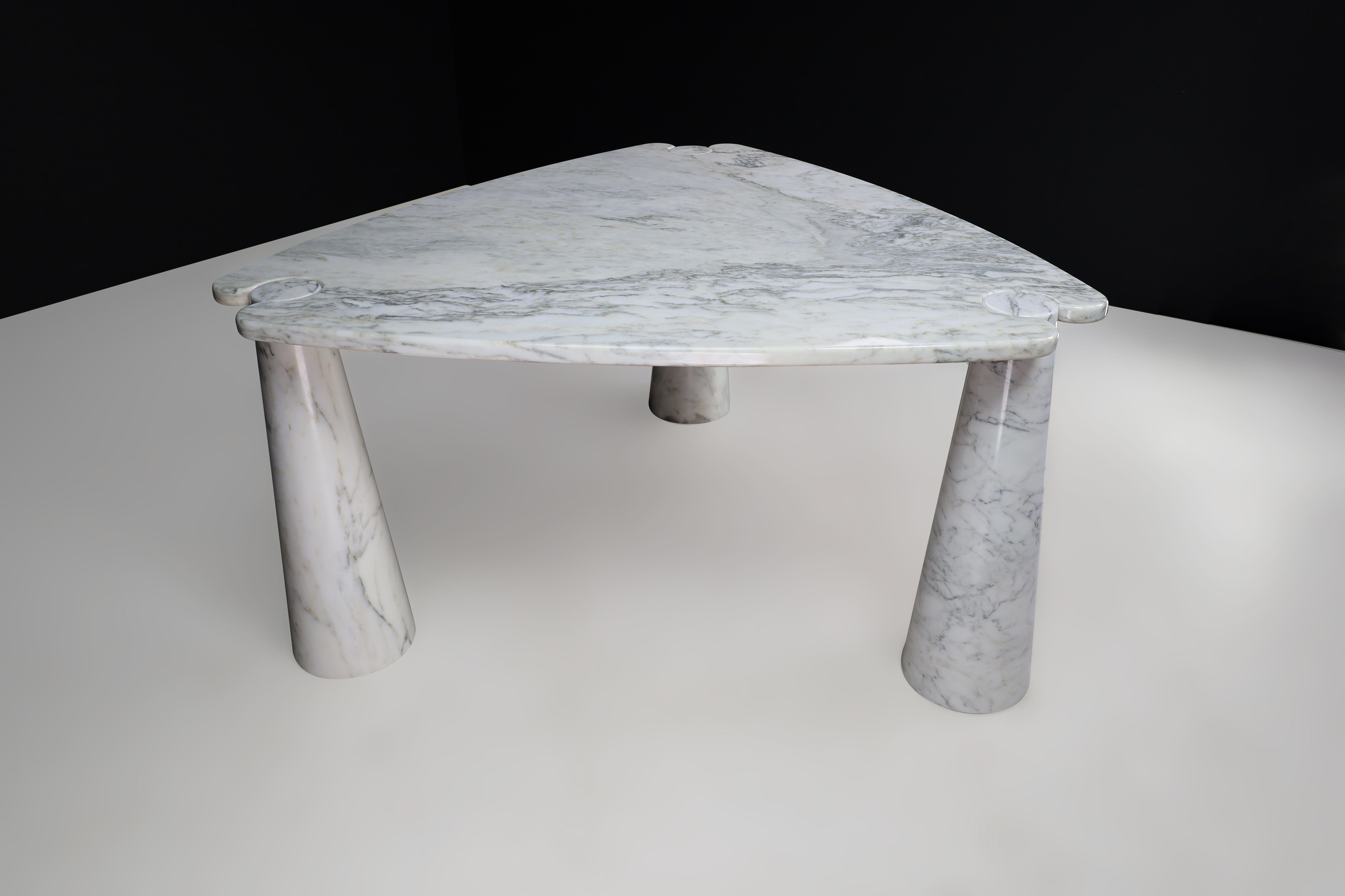 Angelo Mangiarotti for Skipper White Carrara Marble Eros Triangle Center Table  For Sale 7