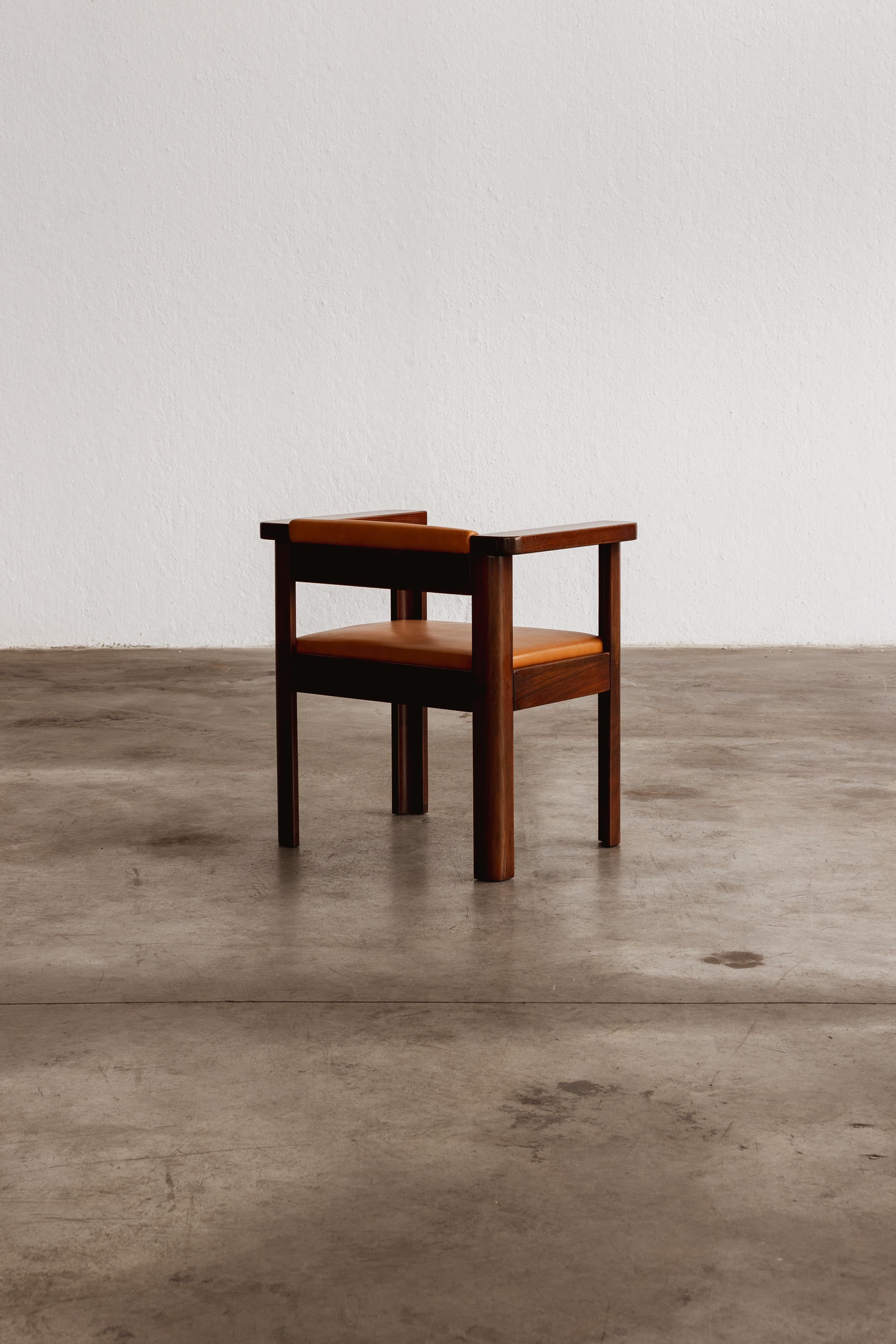 Angelo Mangiarotti “Idlor” Armchair for Lorenzon, 1960s For Sale 3