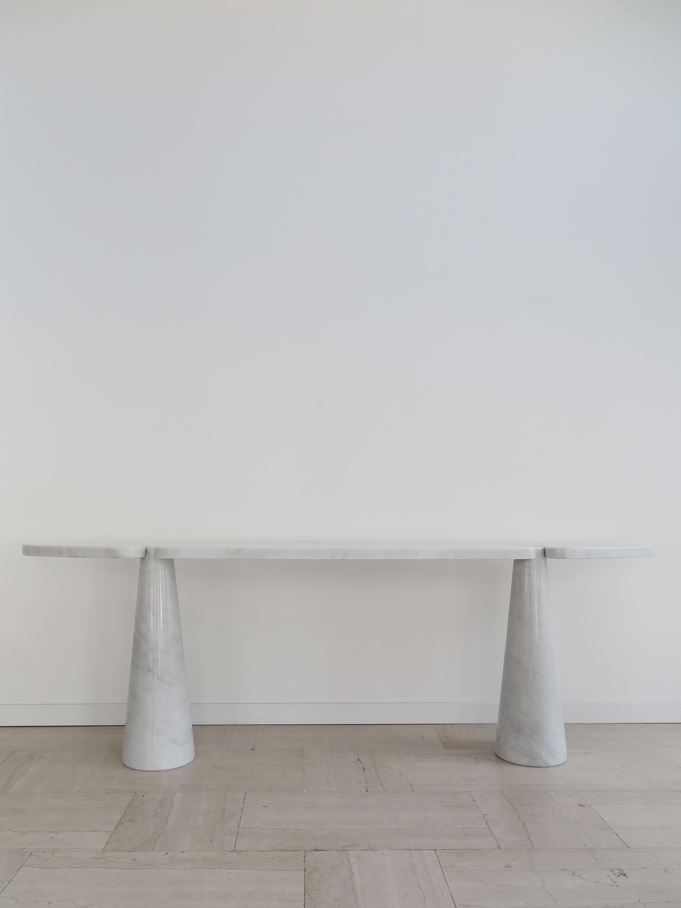 Large Italian sculptural white Carrara marble console table from the Eros series designed by Angelo Mangiarotti for Skipper in 1971 with dry-set marble elements with gravity joint, late 1990s Italian production.

Rare model with a width of 220