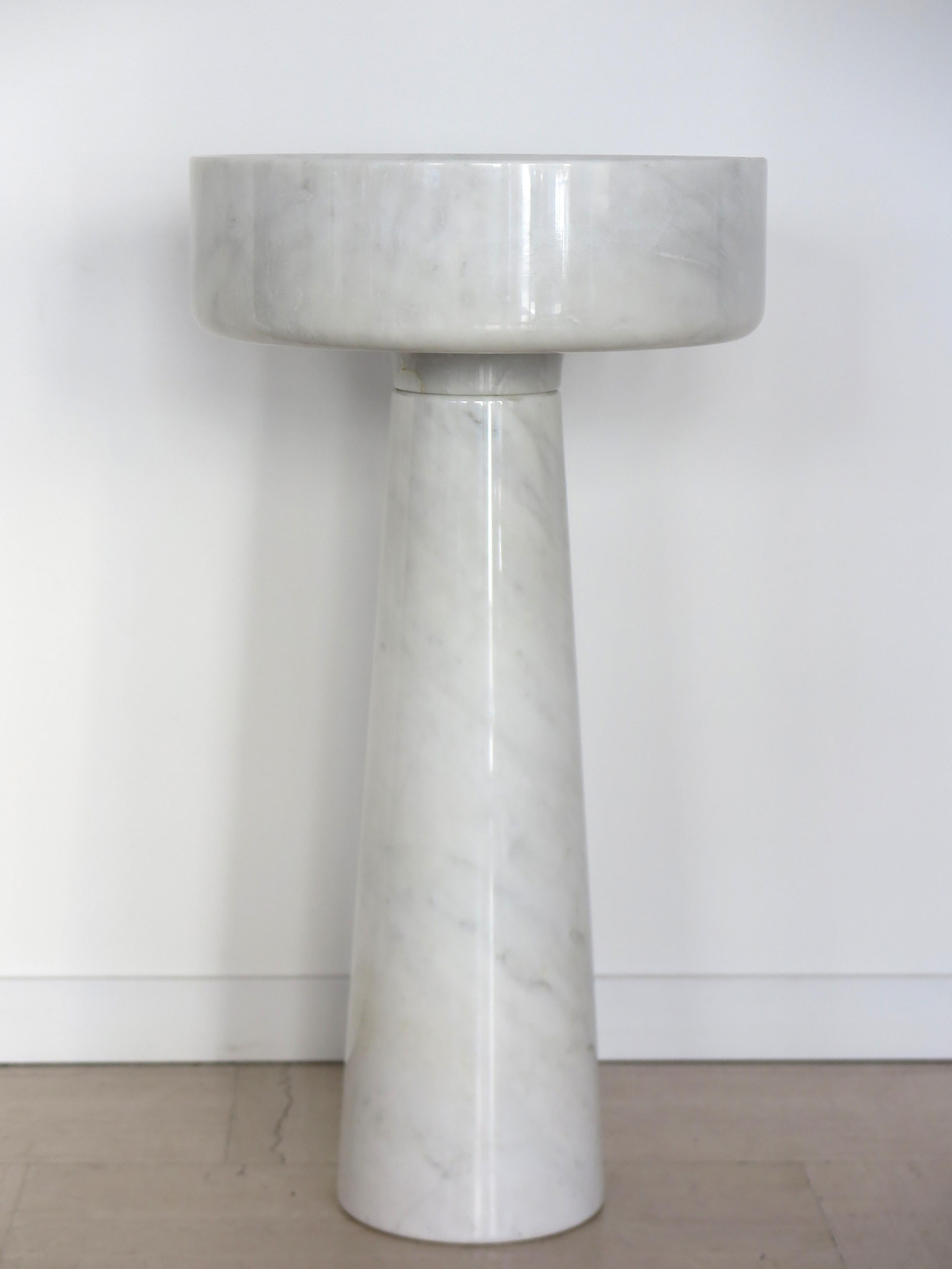 Angelo Mangiarotti Italienisch Weißer Marmor Pflanzgefäß Garten Fratelli Brambilla, 1960er Jahre (Moderne der Mitte des Jahrhunderts) im Angebot