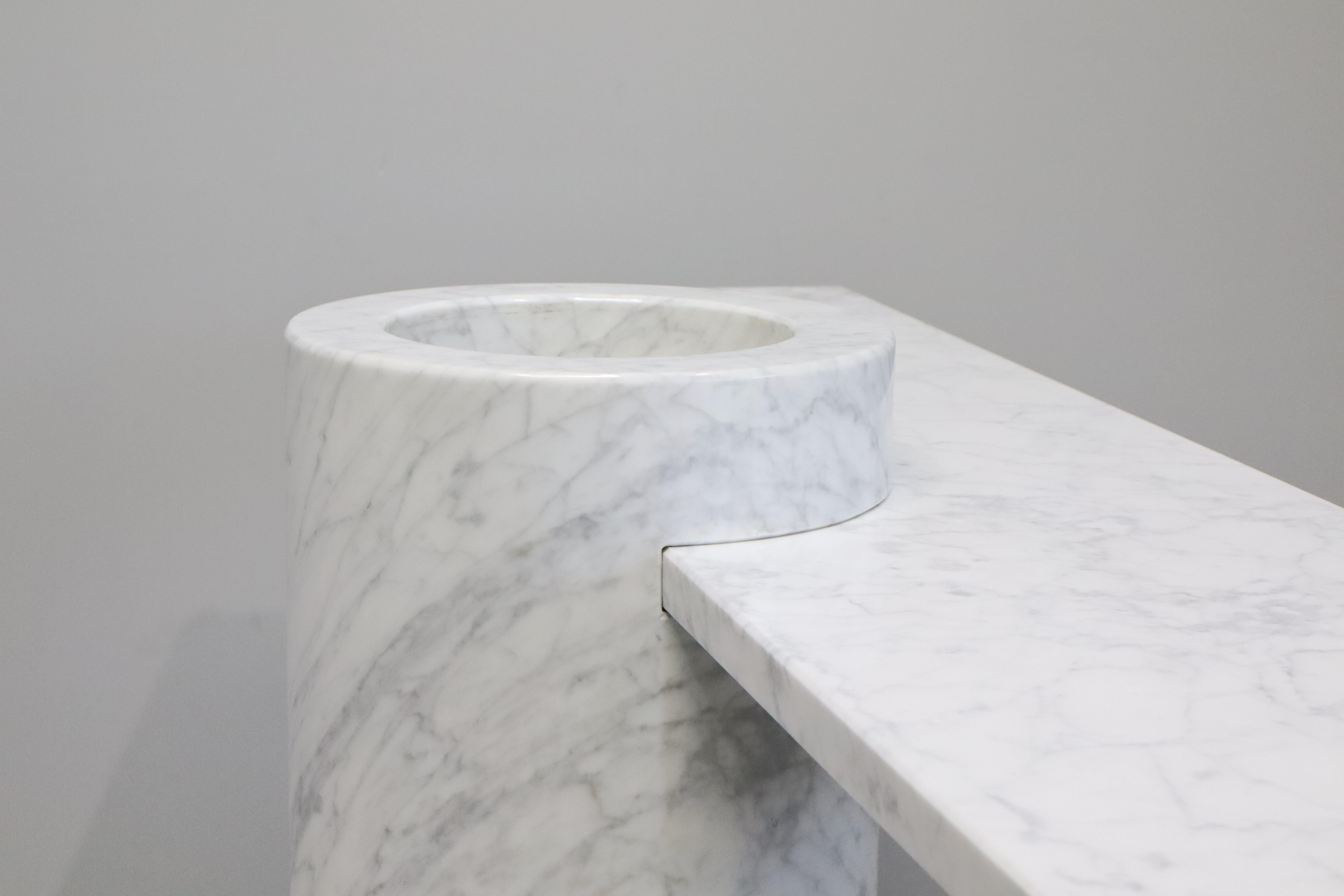Angelo Mangiarotti Loico Collection White Carrara Marble Console for Skipper For Sale 2
