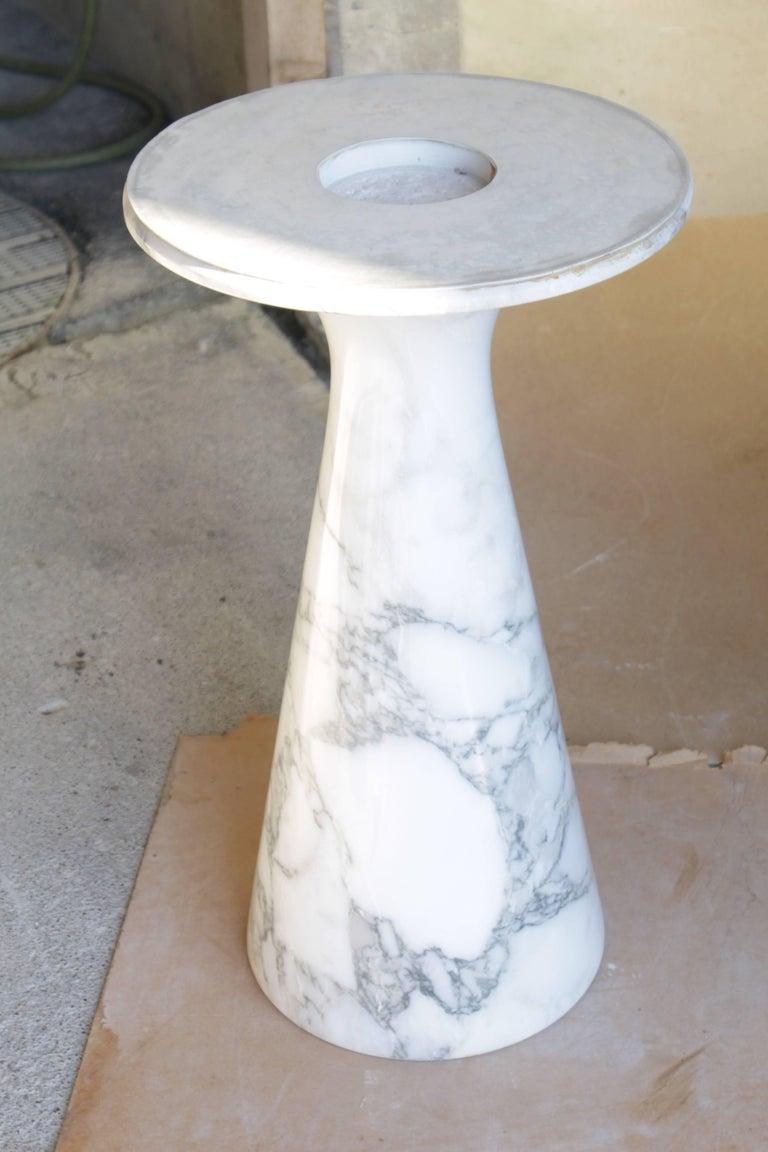 Arabescato marble dining table M1 by Angelo Mangiarotti Skipper, Italy, circa 1969
Very good condition, repolished. Photographed at our marble restorer workshop.
Diameter 130 cm, Height 72 cm
 