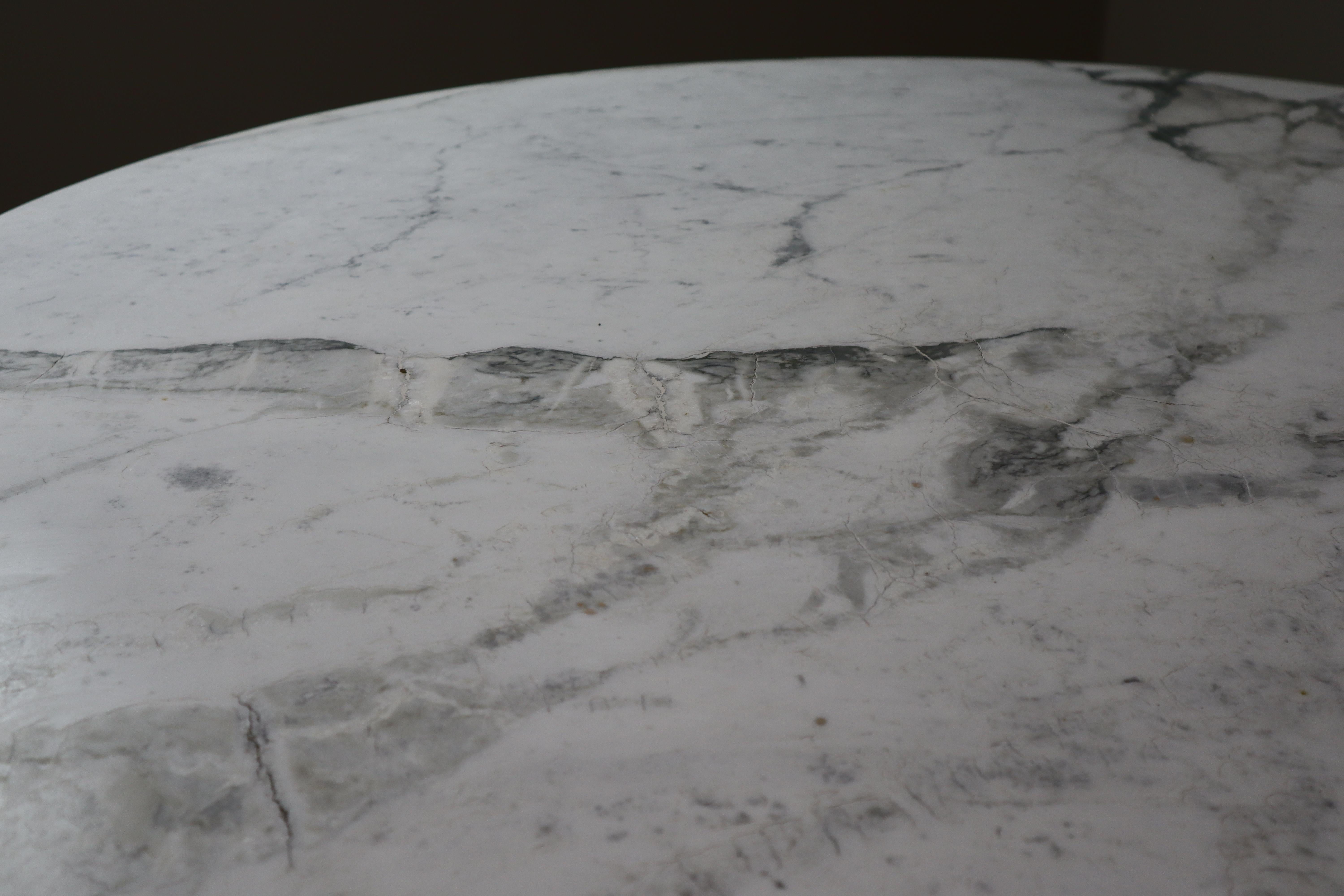 Angelo Mangiarotti ‘M1’ dining table in solid Carrara Marble for Skipper, Italy For Sale 10