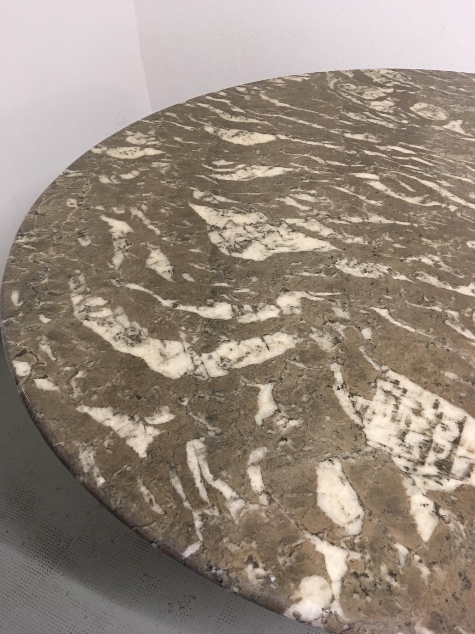 Angelo Mangiarotti Marble Circular Table im Zustand „Relativ gut“ in Geneva, CH