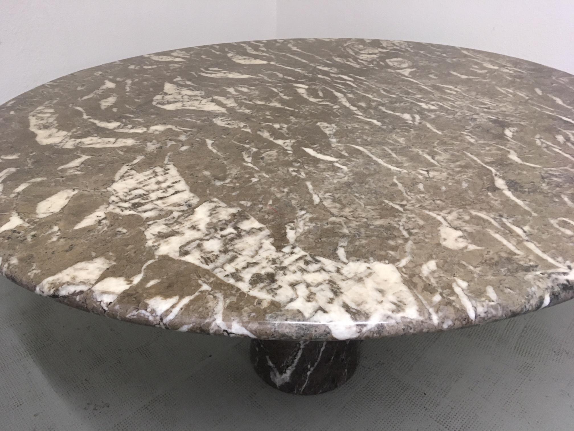 Angelo Mangiarotti Marble Circular Table (Marmor)