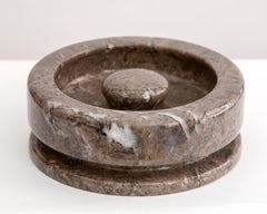 Angelo Mangiarotti, marble vase, mod. 8532, for Knoll, 1968