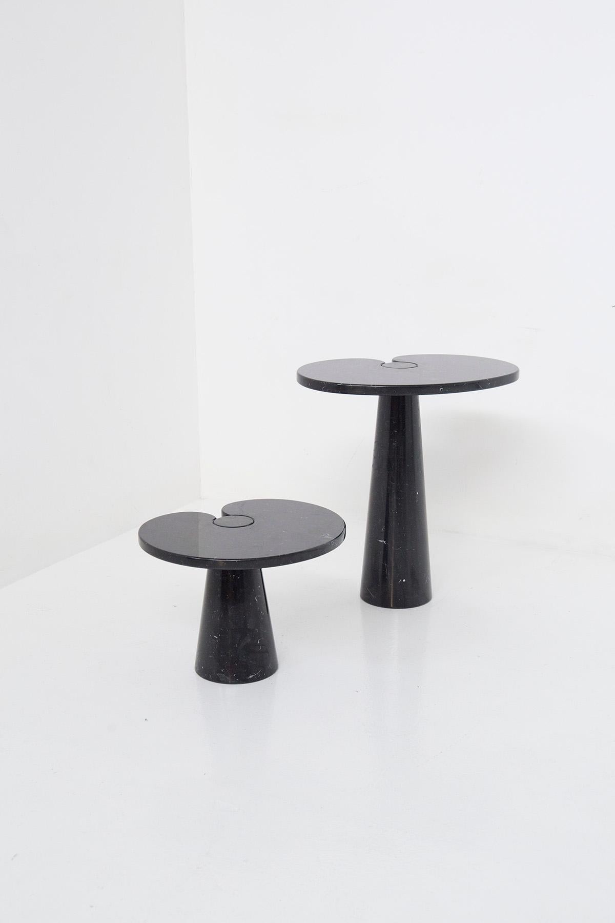 Splendid set composed of two small tables in black marquina marble designed by Angelo Mangiarotti, for the prestigious Skipper manufacture in the 70s.
This series called 