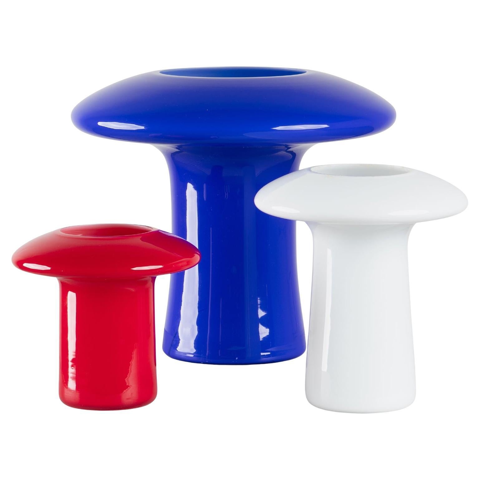 Angelo Mangiarotti Murano Glas Pilzvasen für Knoll in Blau Rot und Weiß