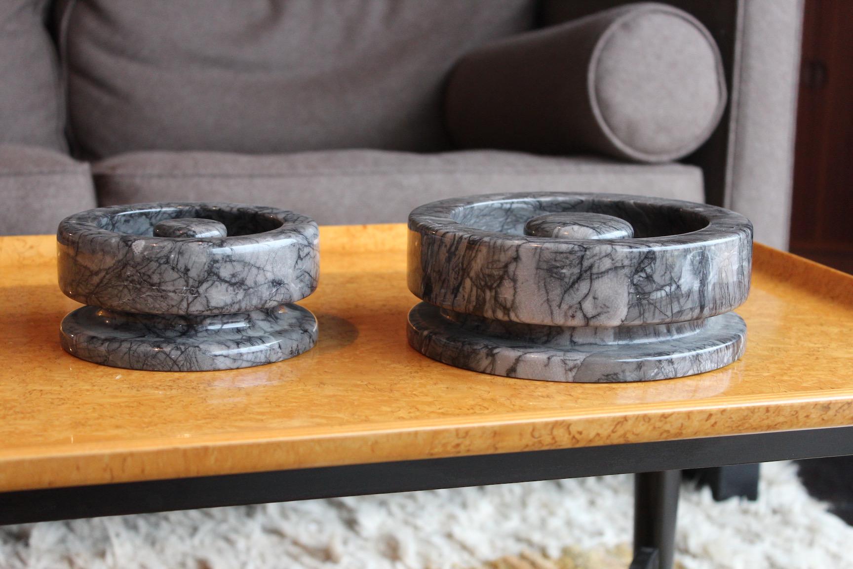 Angelo Mangiarotti Pair of Marble Bowls For Sale 1