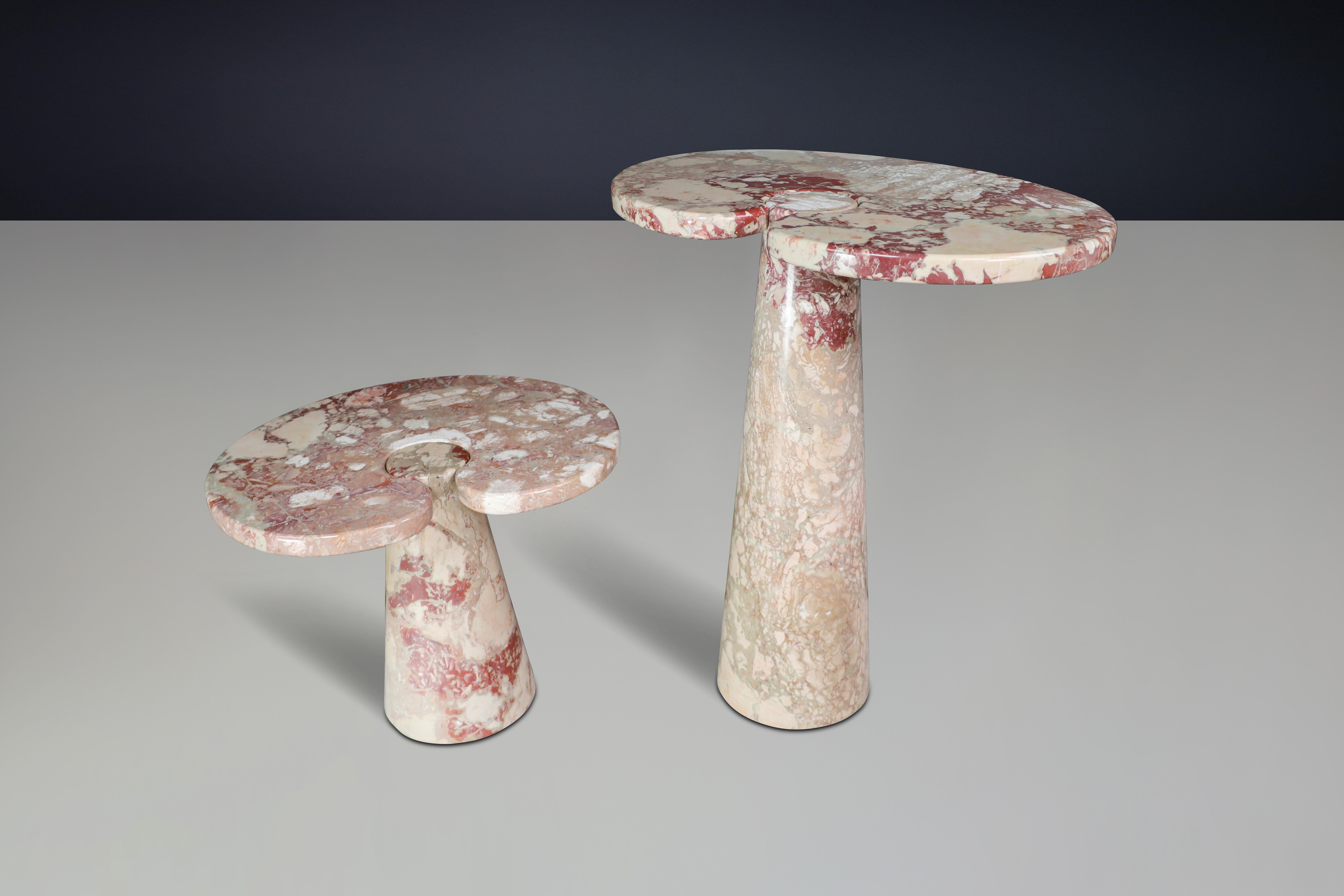 Angelo Mangiarotti pair of two Salmon-colored marble consoles for Skipper 1970s For Sale 3