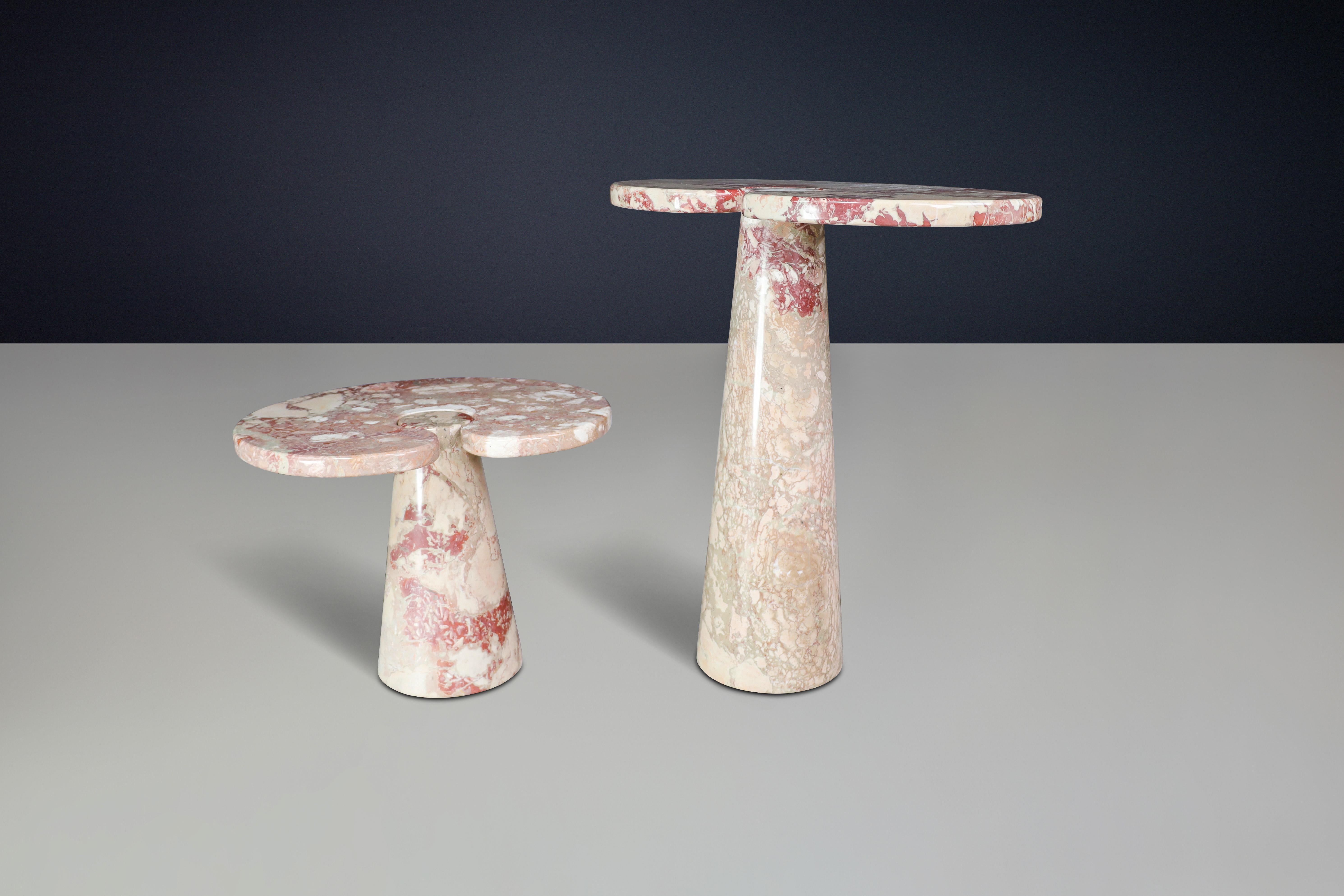 Angelo Mangiarotti pair of two Salmon-colored marble consoles for Skipper 1970s For Sale 2