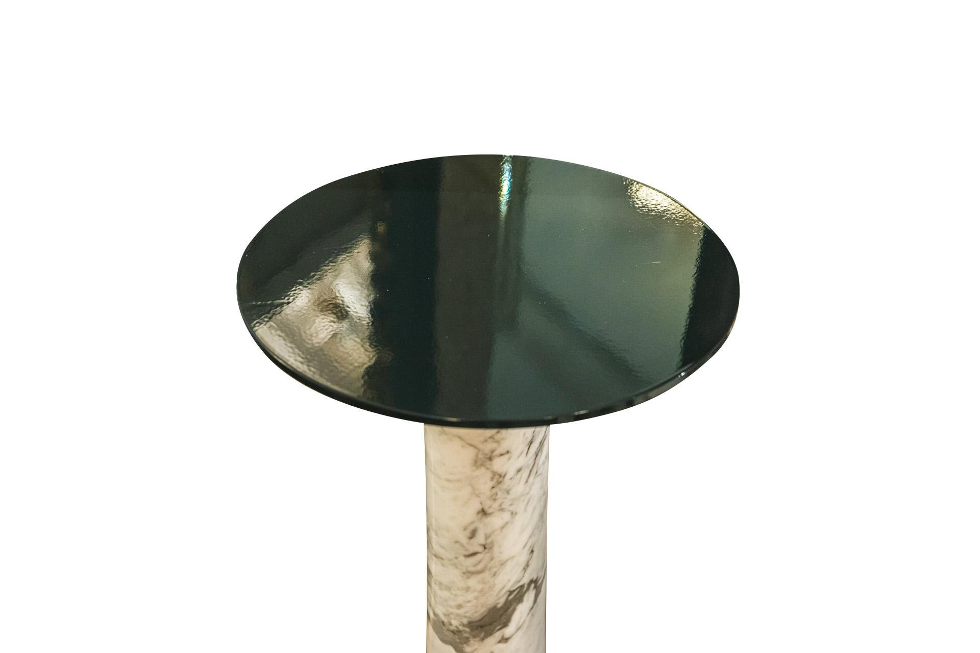 Angelo Mangiarotti (1921-2012) for Skipper, pedestal table, Model Attesa,
Tapered white marble base,
Round lacquered steel top,
circa 1988, Italy. 

Measures : height 111 cm, diameter 30 cm.

Angelo Mangiarotti (1921-2012) is an Italian