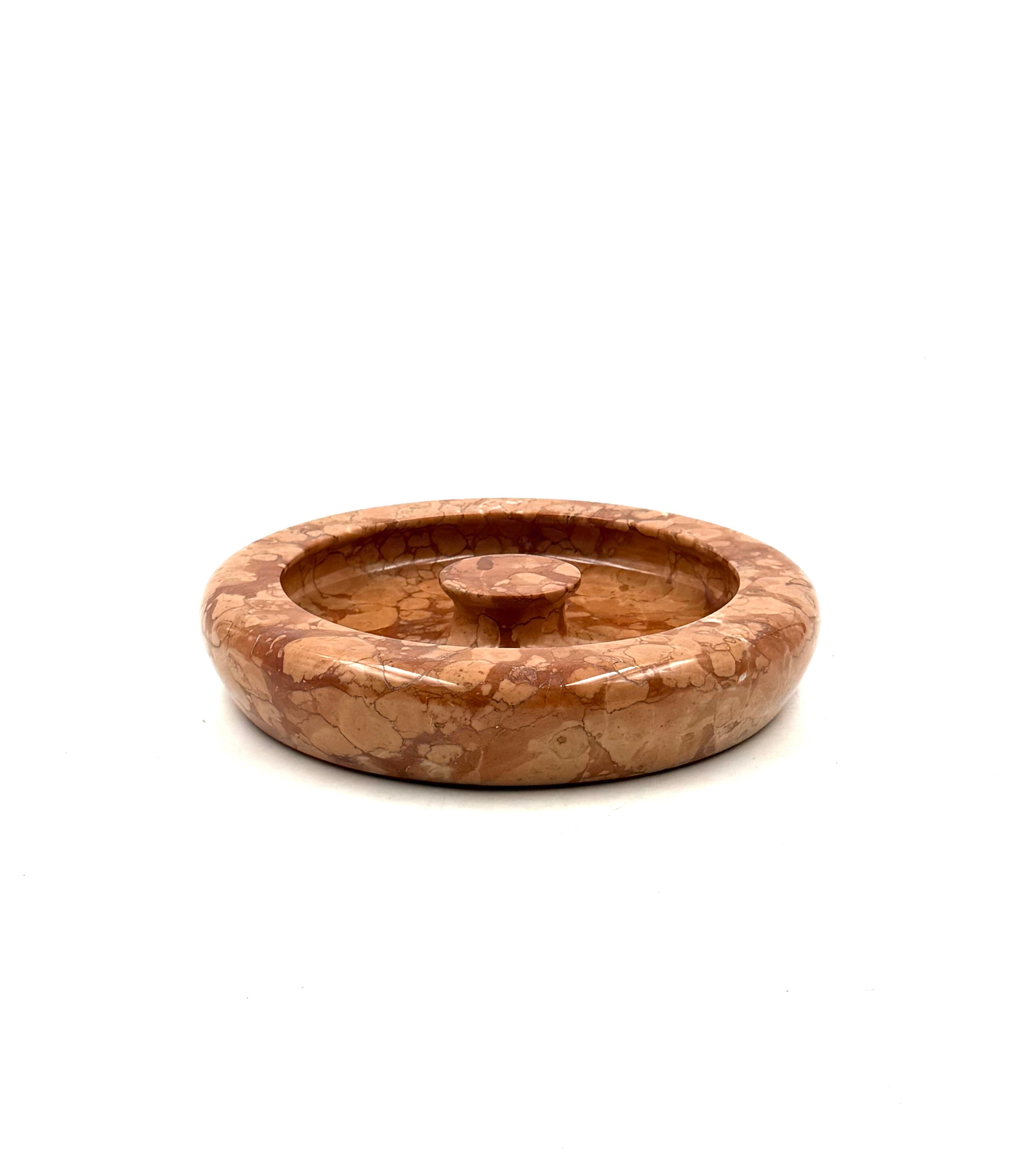 Angelo Mangiarotti, red marble centerpiece / bowl, Knoll Internat. Italy, 1970s en venta 3