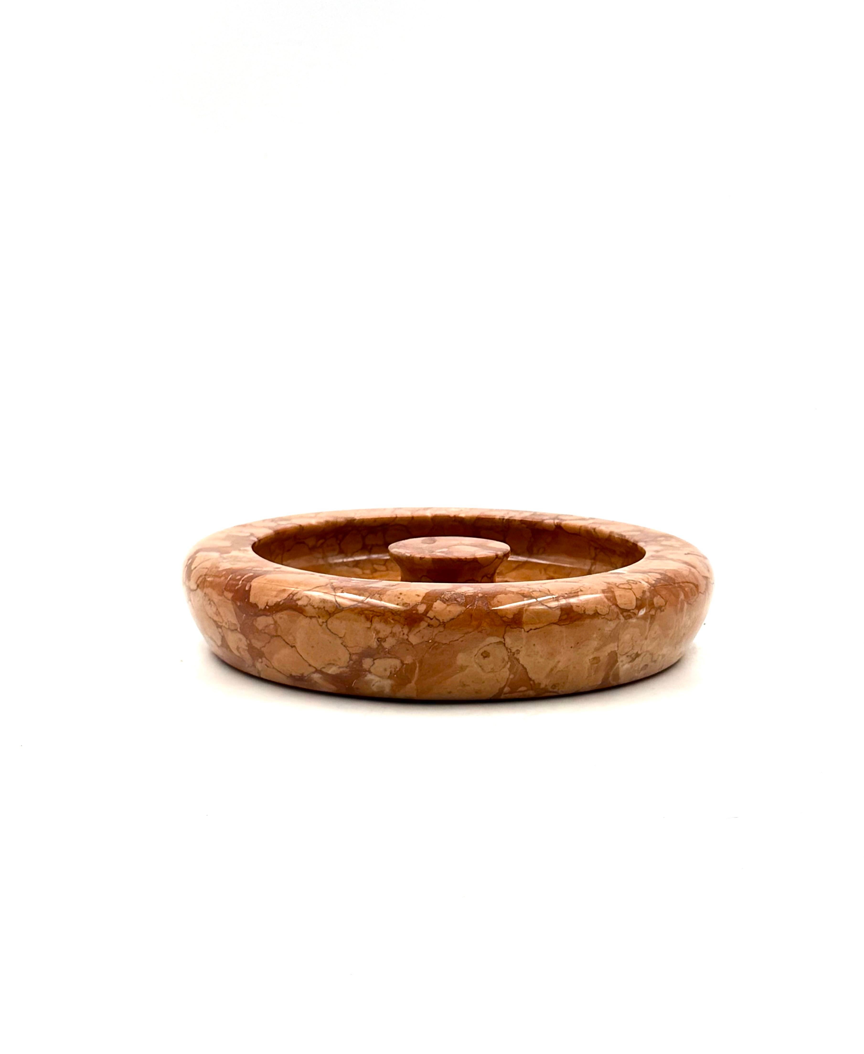 Angelo Mangiarotti, red marble centerpiece / bowl, Knoll Internat. Italy, 1970s en venta 1