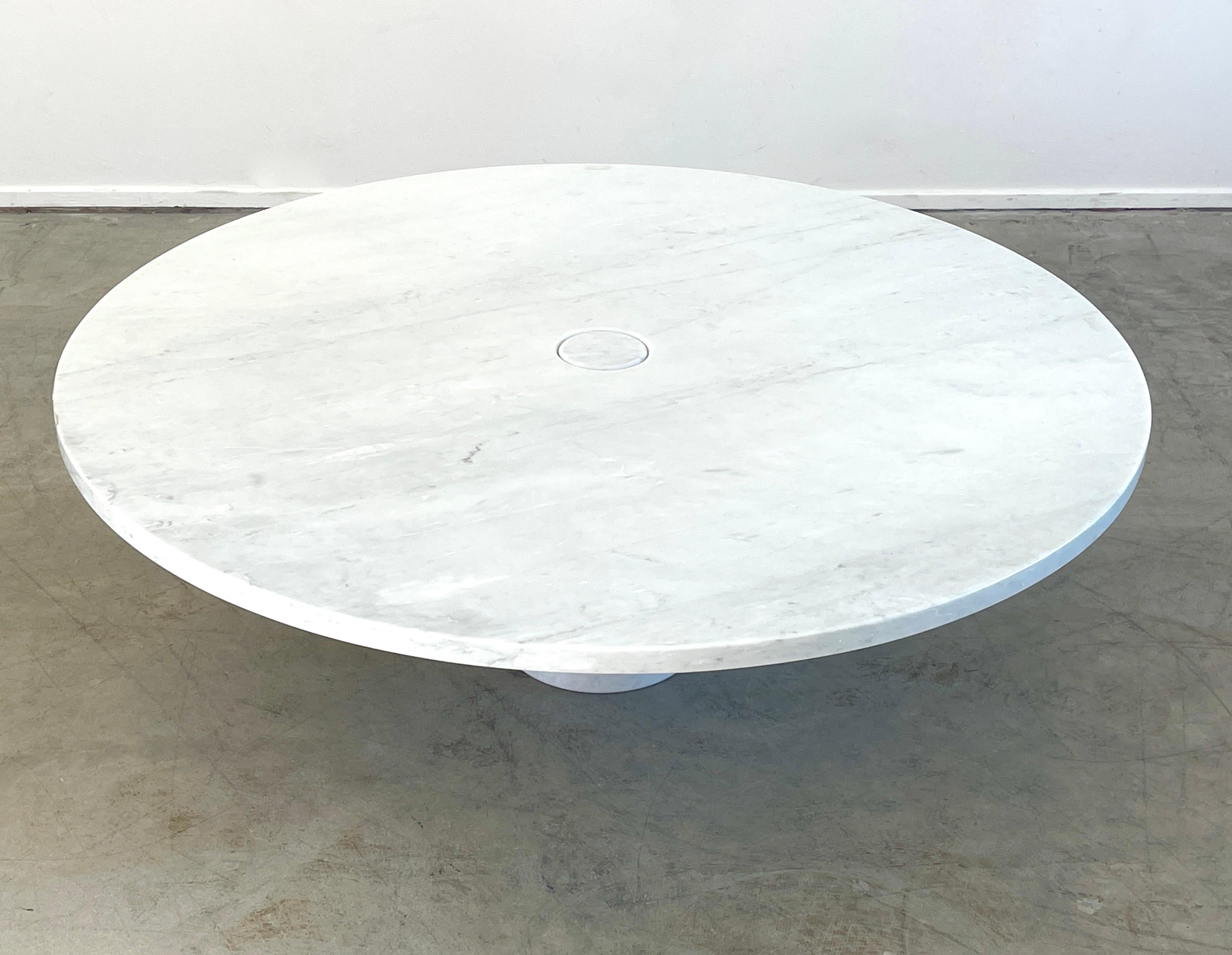 Angelo Mangiarotti Round Coffee Table In Good Condition For Sale In Beverly Hills, CA
