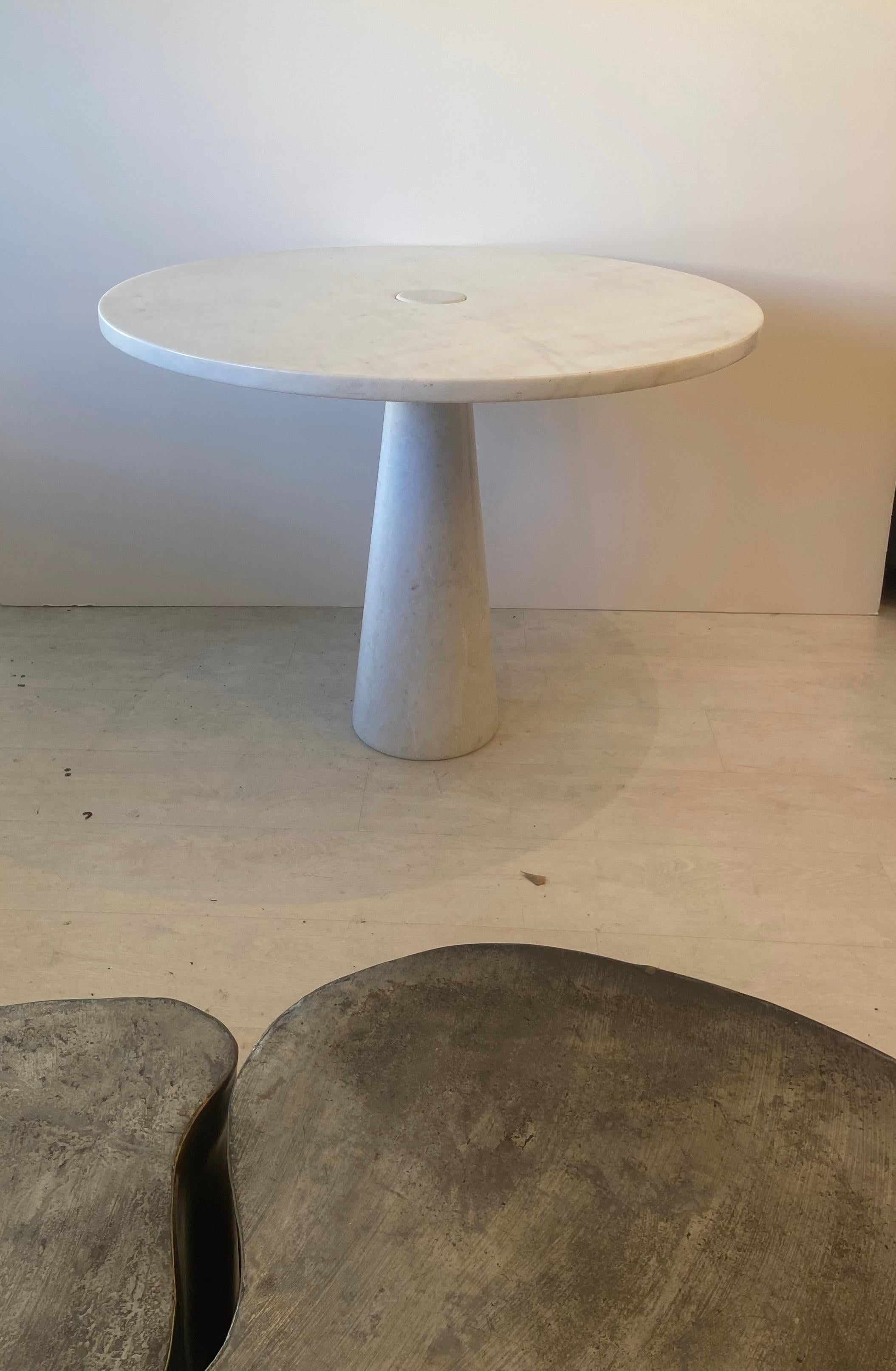 Angelo Mangiarotti  Round Eros Table for Skipper In Good Condition In West Palm Beach, FL