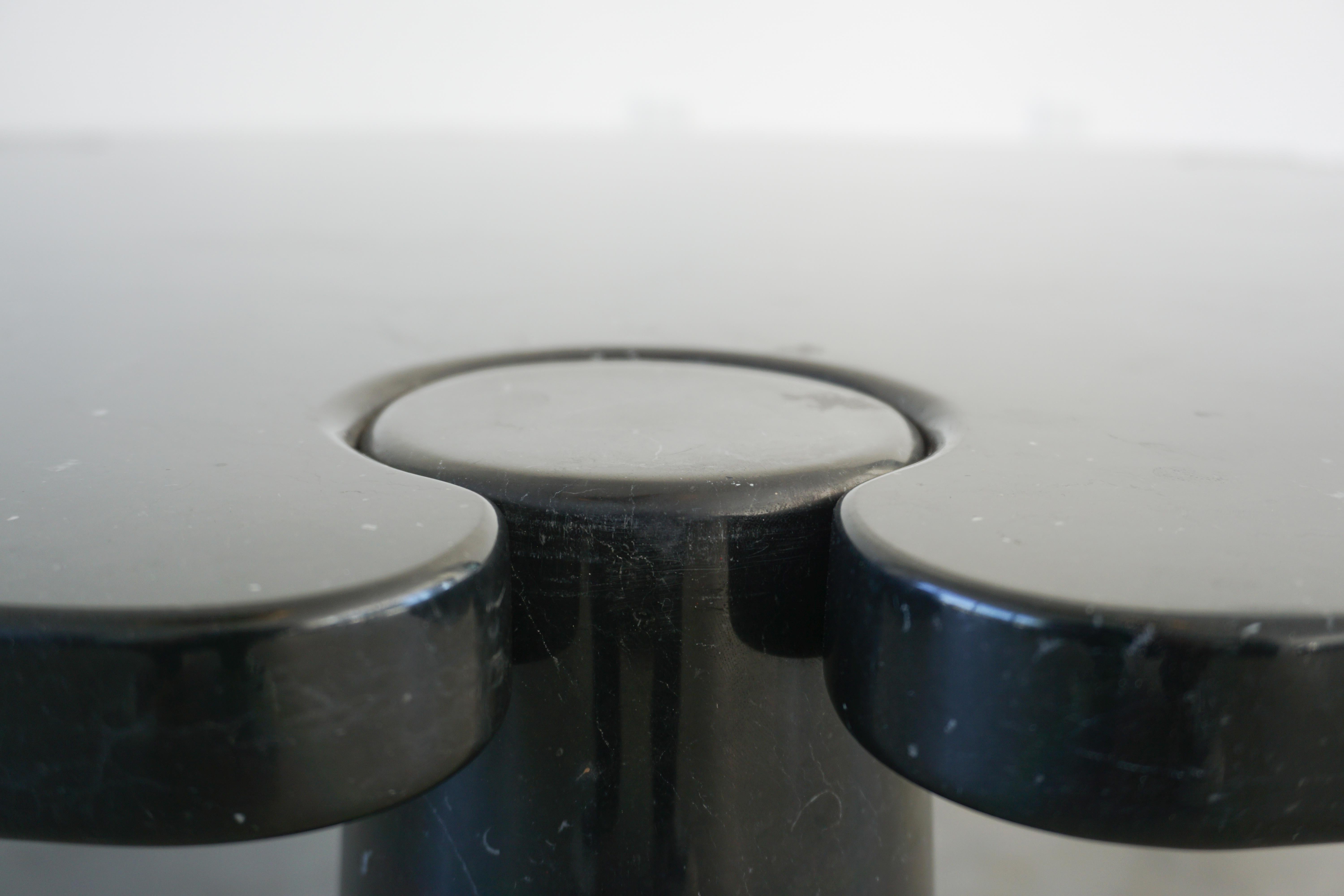 Angelo Mangiarotti Round Marble Eros Coffee Table In Good Condition In Beverly Hills, CA