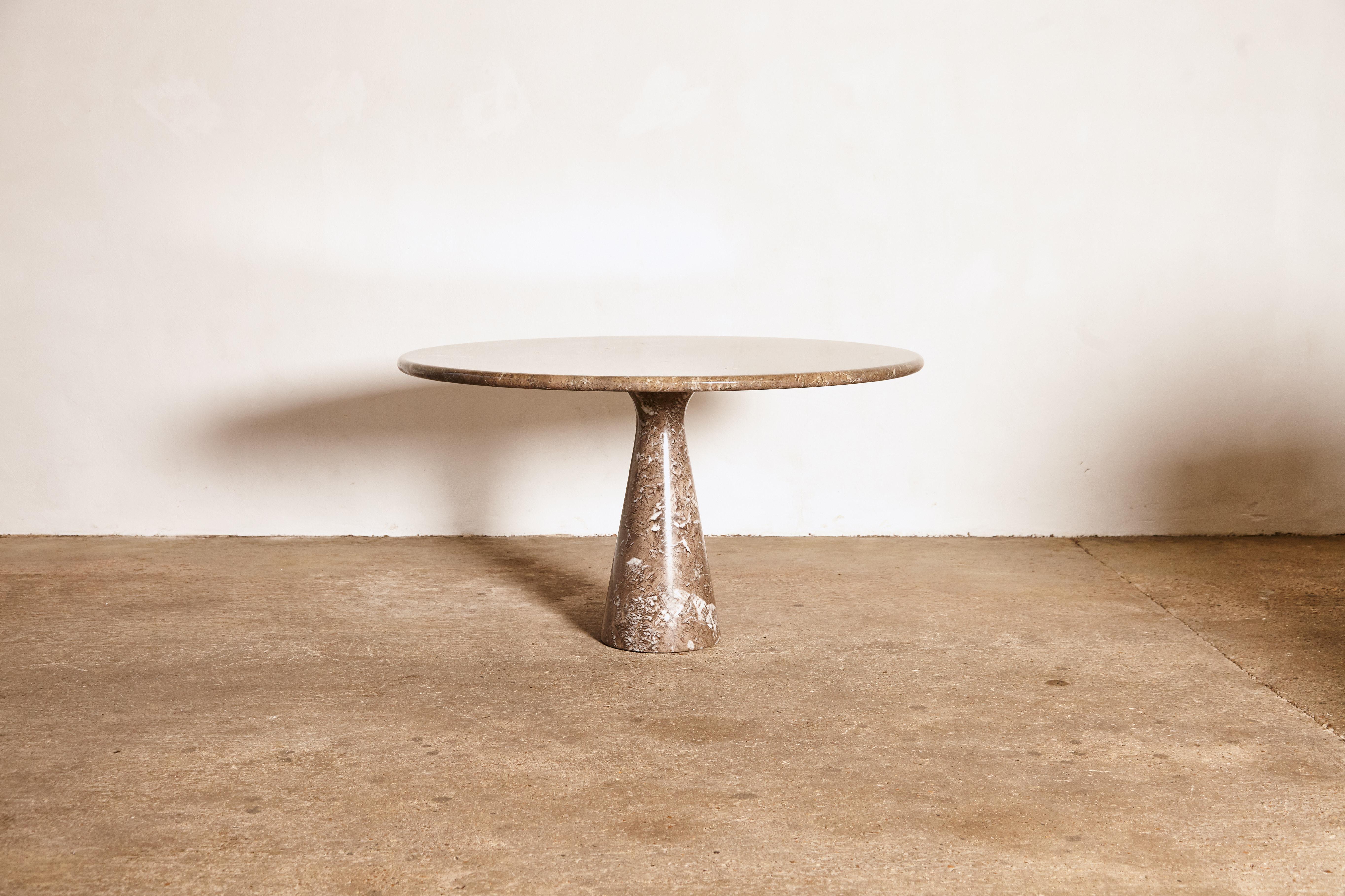 A beautiful original Angelo Mangiarotti round marble M1 dining table for Skipper, Italy, 1960s-1970s. Grey/brown and white marble with wonderful character.    Very good condition.    Ships worldwide.

Lit: Giuliana Gramigna, Repertorio del design