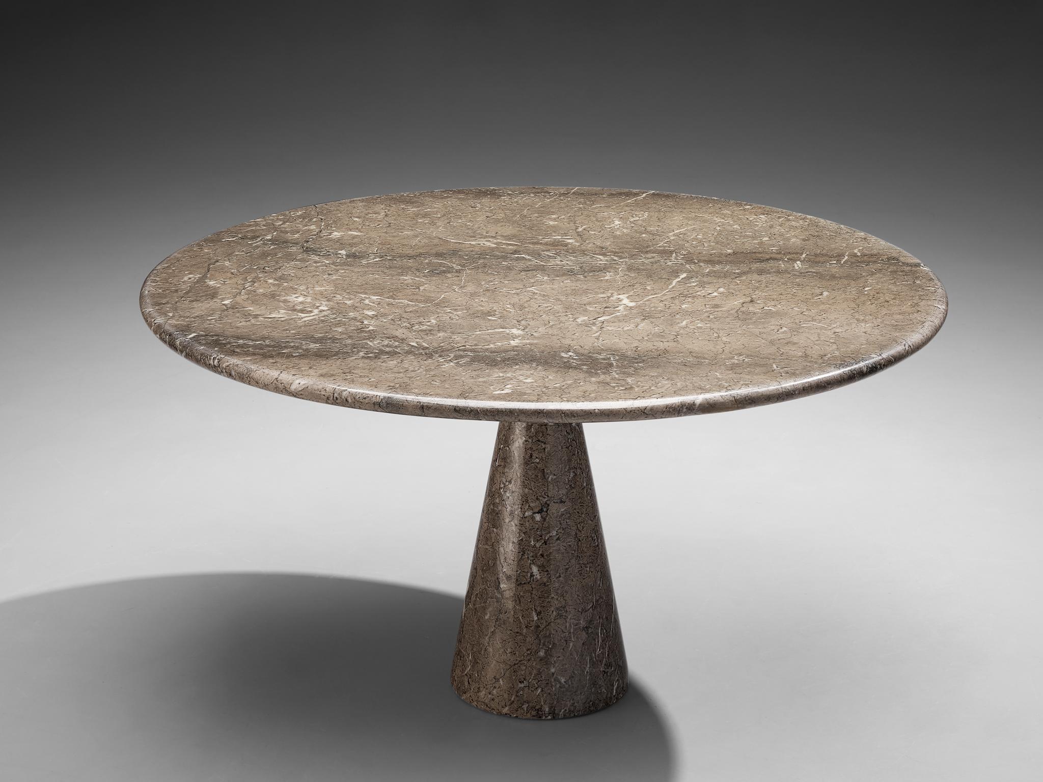 Angelo Mangiarotti for Skipper, 'M1' dining table, marble, Italy, 1969.

Angelo Mangiarotti designed the 'M1' dining table for Skipper in 1969. On a cone shaped pedestal rests the round tabletop. The brown marble shows a dynamic grain and so the