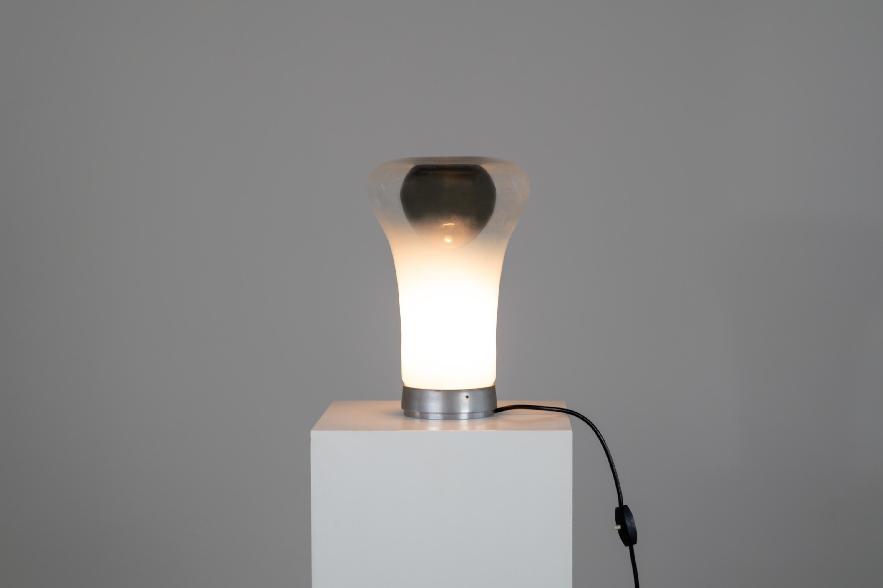 Post-Modern Angelo Mangiarotti Saffo Table Lamp in Blown Glass for Artemide, 1970