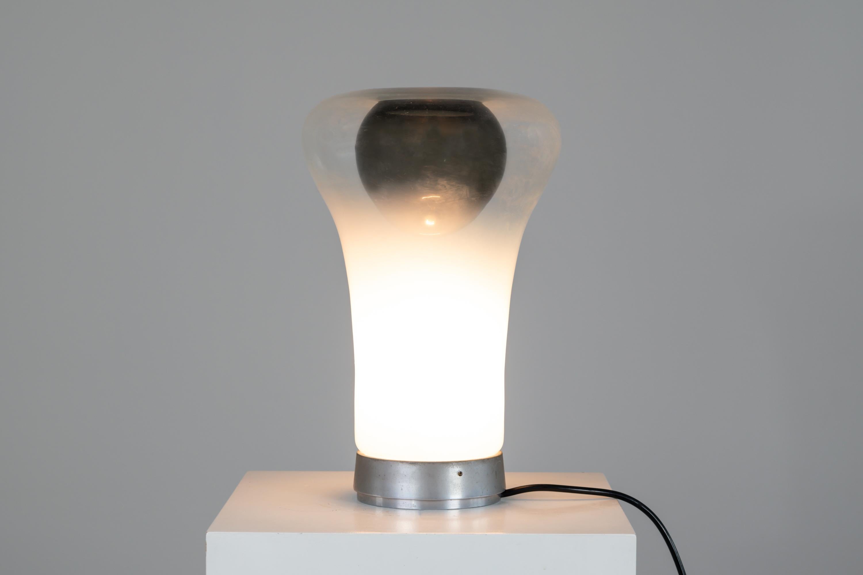 Italian Angelo Mangiarotti Saffo Table Lamp in Blown Glass for Artemide, 1970