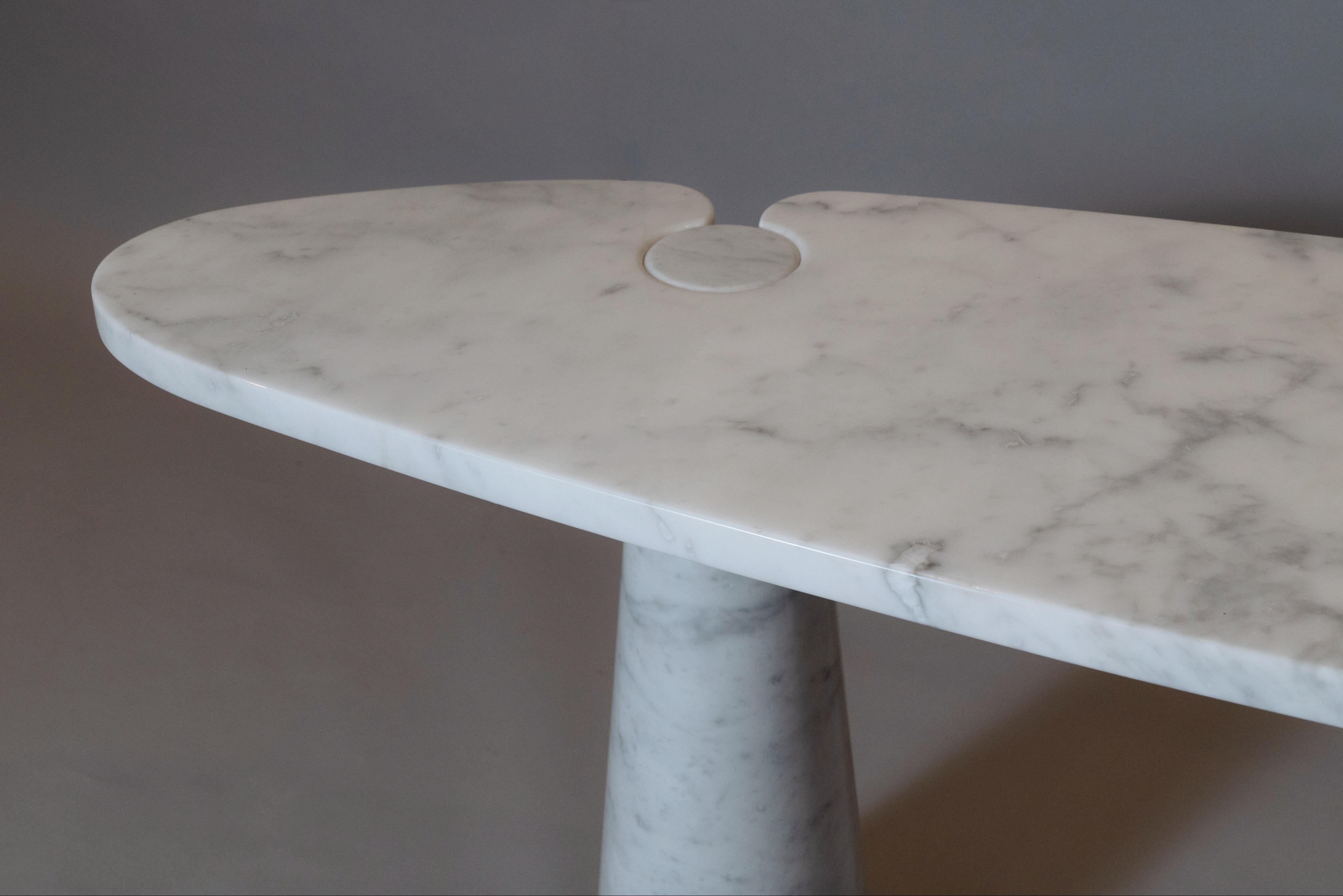 Angelo Mangiarotti: Sculptural Eros Console in White Carrara Marble, Italy 1971 For Sale 4