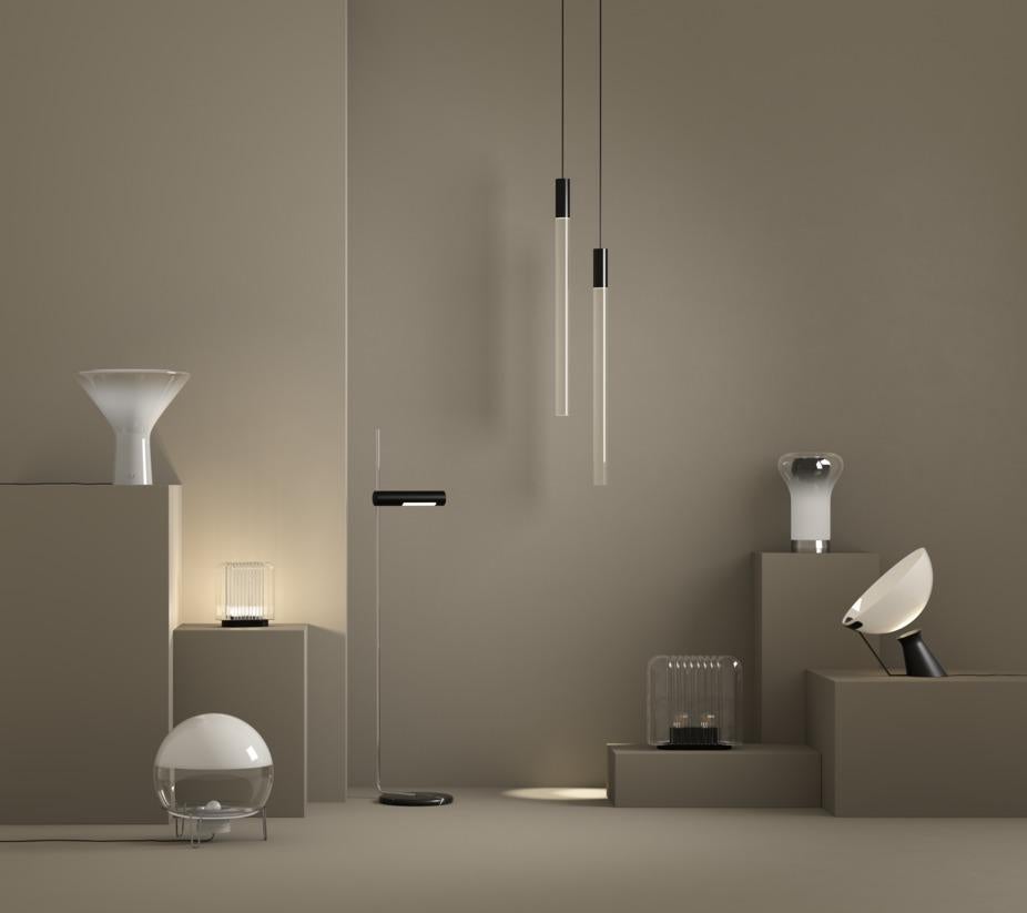 XXI secolo e contemporaneo Angelo Mangiarotti Set di sei lampade in plexi nero per Karakter in vendita