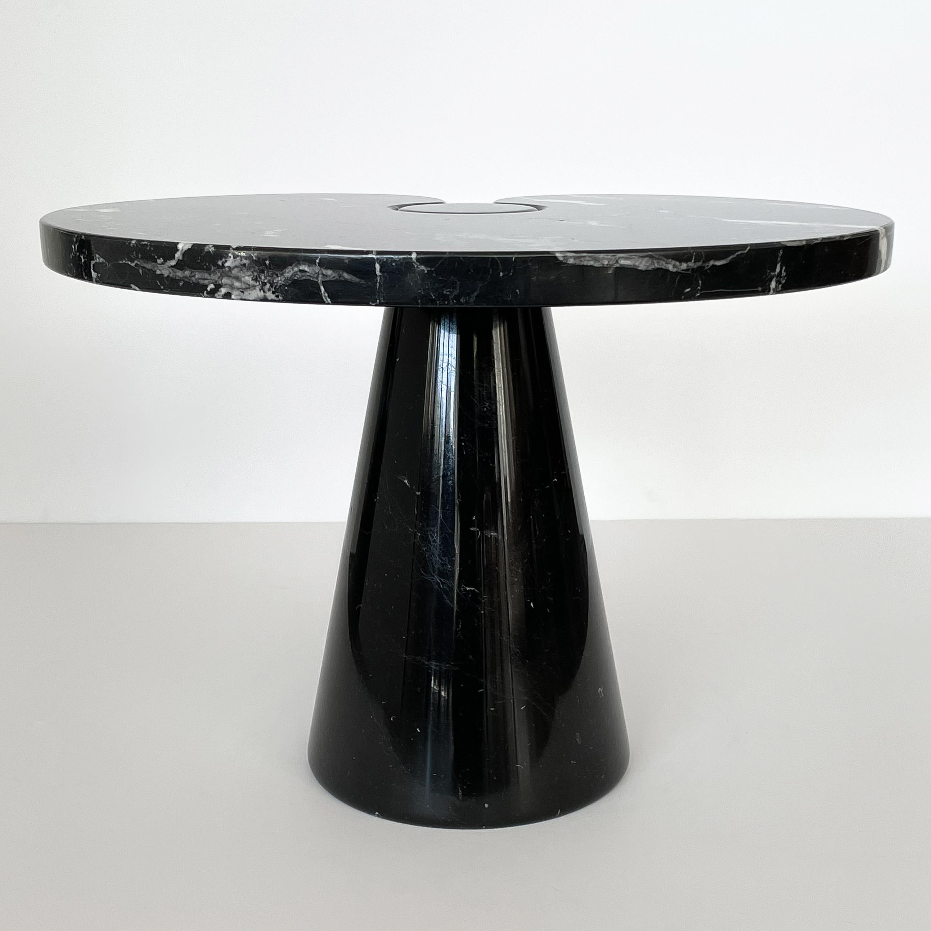 Angelo Mangiarotti Short Eros Side Table in Black Marquina Marble In Excellent Condition In Chicago, IL