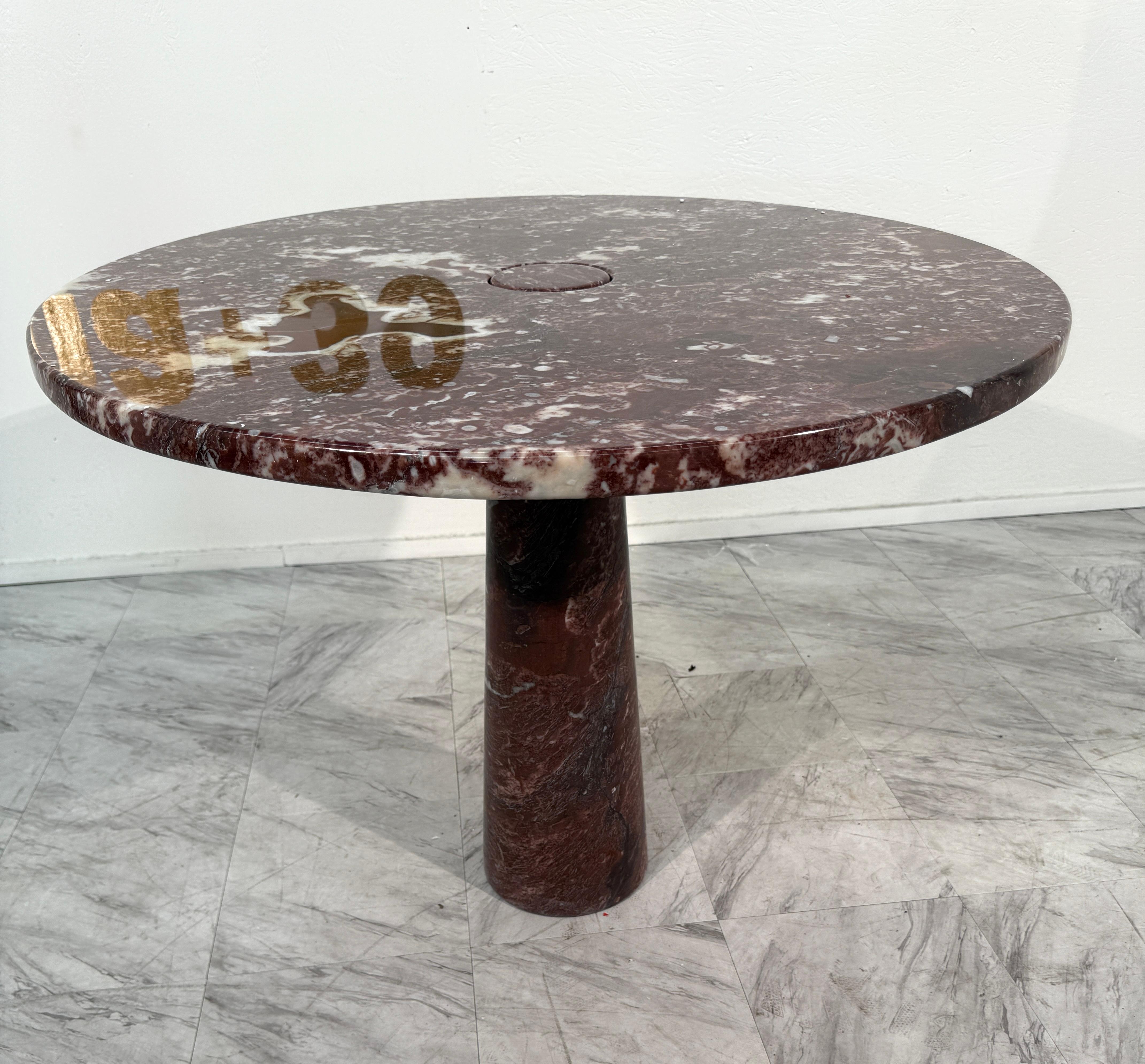 Angelo Mangiarotti Mesa de comedor Skipper 'Eros' de mármol rosso, Italia Años 70 finales del siglo XX en venta