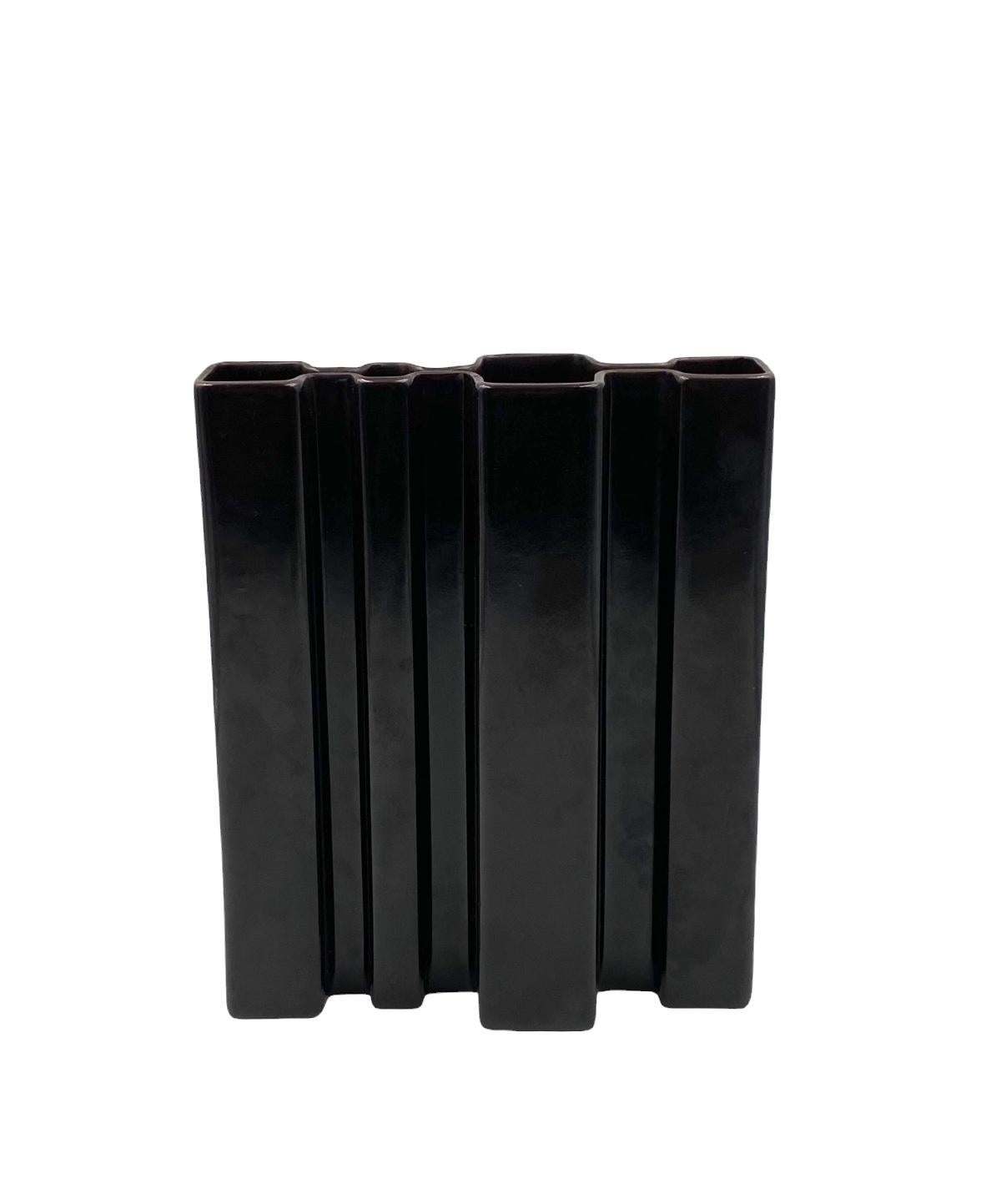 Angelo Mangiarotti, vase en céramique brune de l'ère spatiale, Fratelli Brambilla Italie 1968 en vente 9