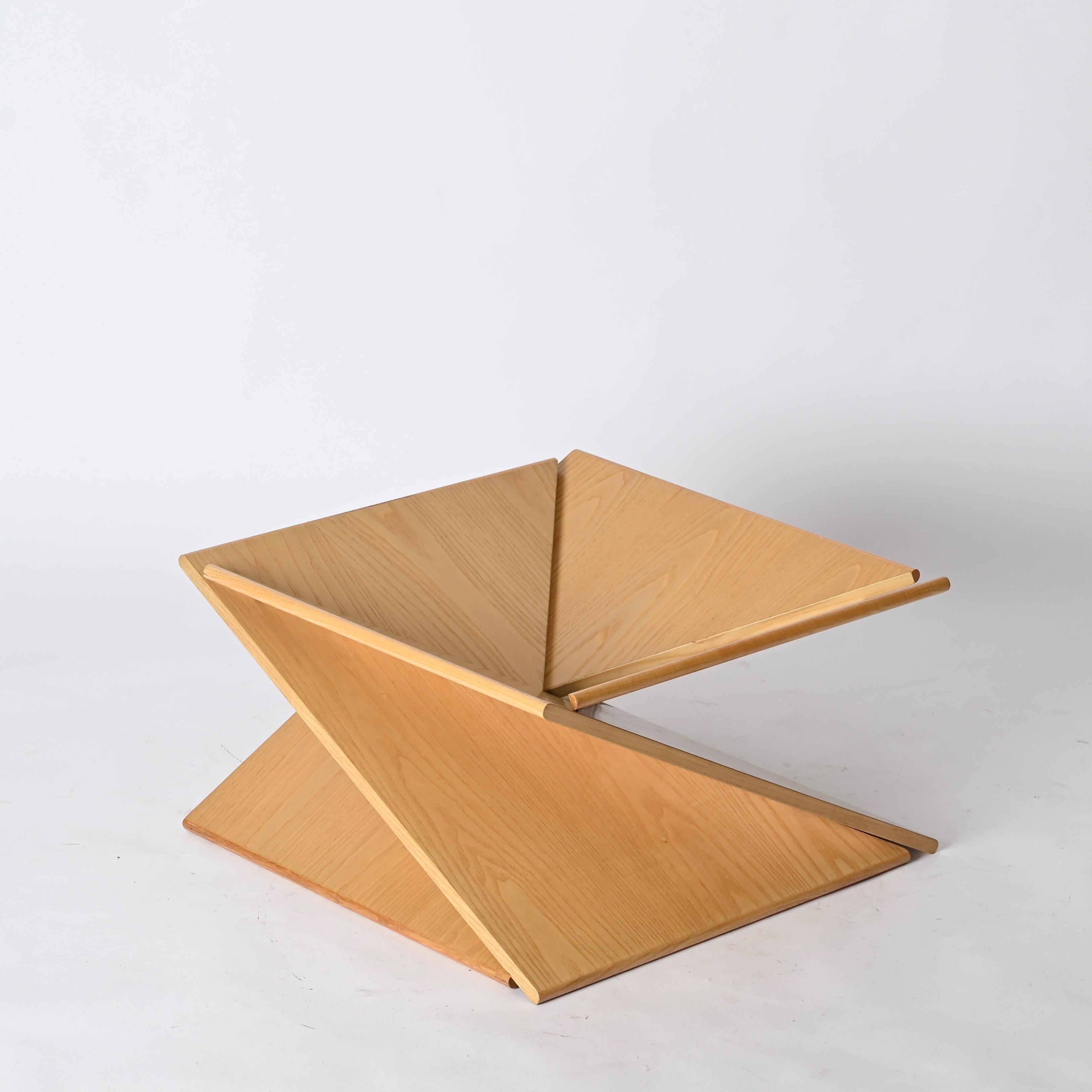 Tavolino quadrato in legno di frassino di Angelo Mangiarotti, Italia anni '70 in vendita 2