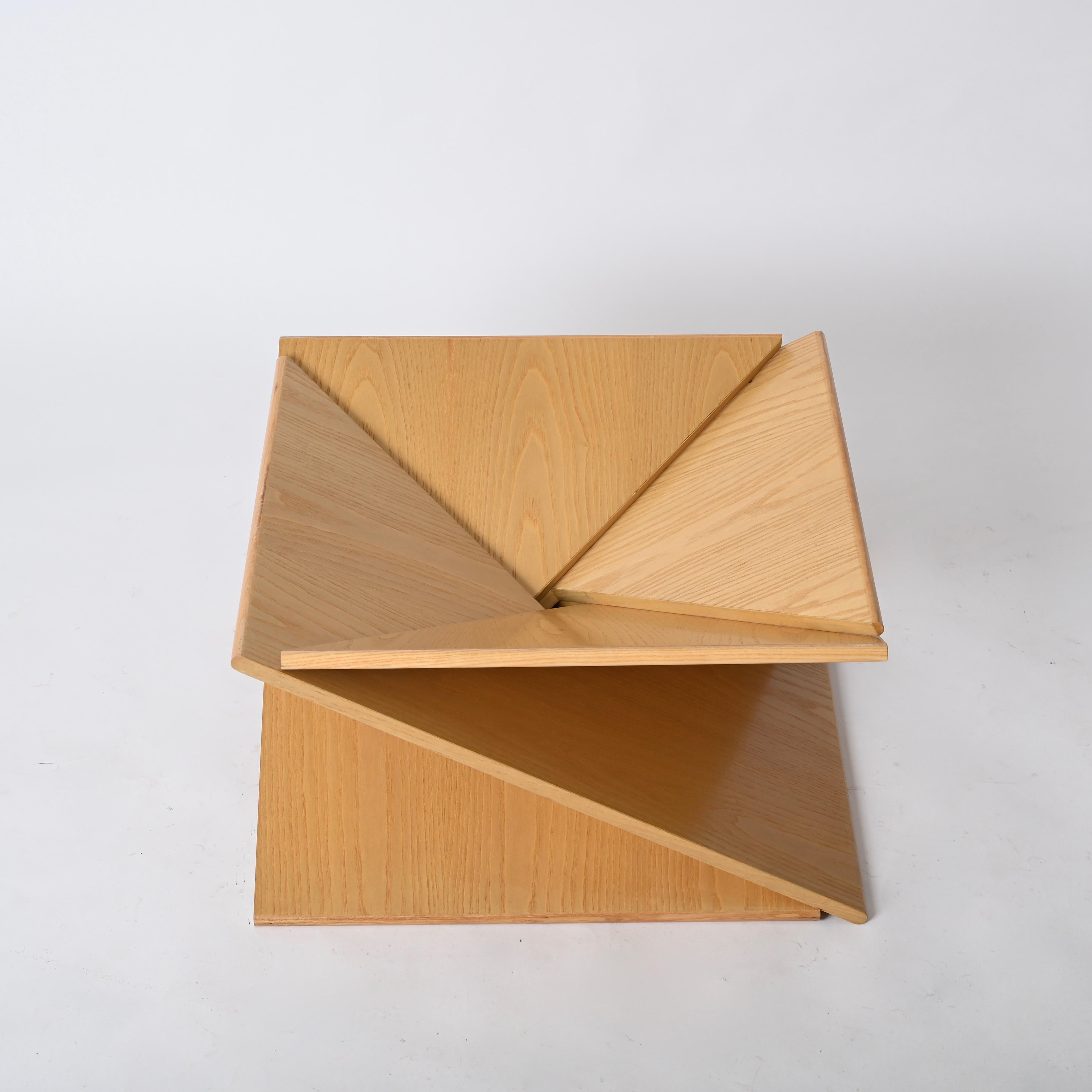 Tavolino quadrato in legno di frassino di Angelo Mangiarotti, Italia anni '70 in vendita 4
