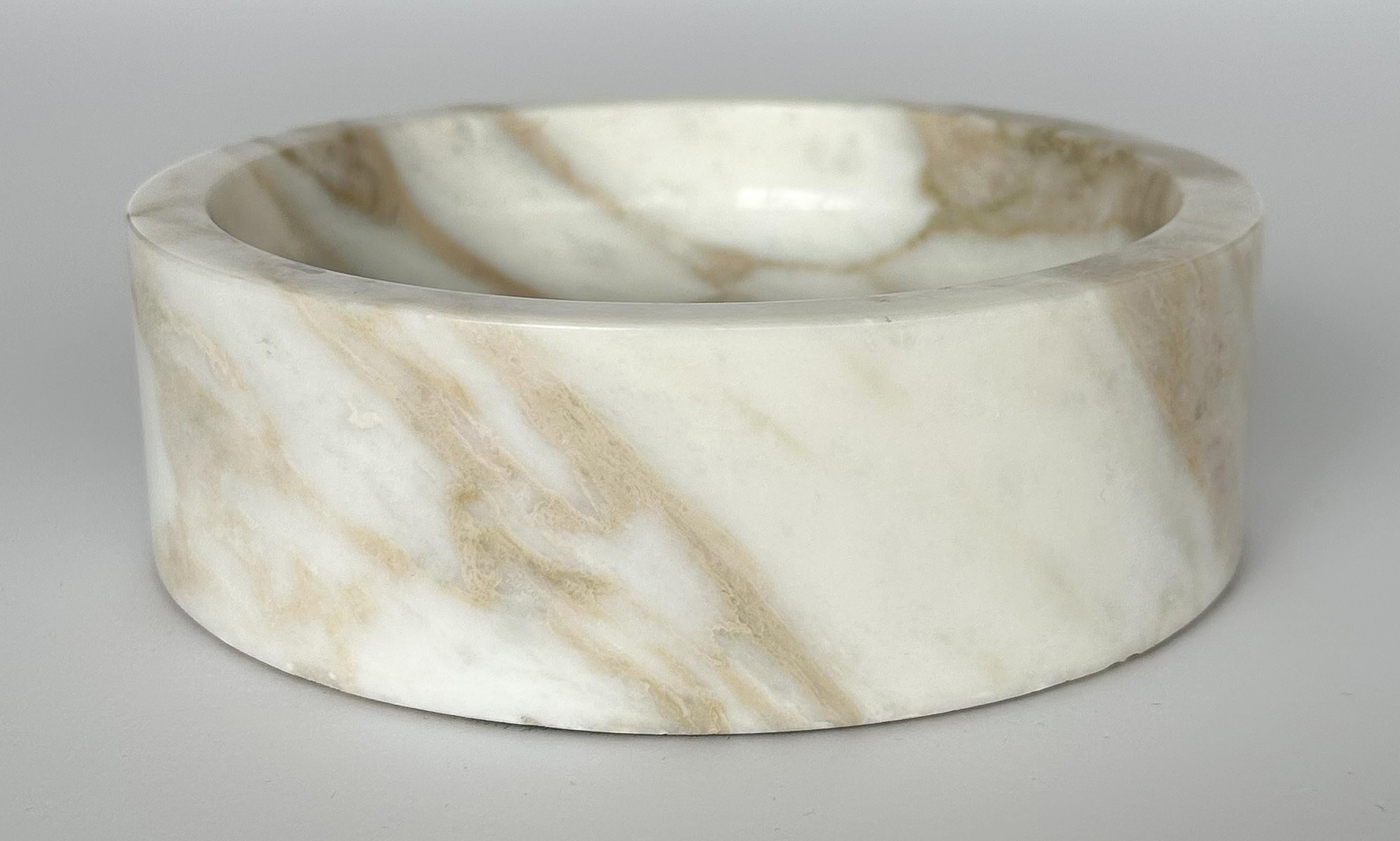 Angelo Mangiarotti Style White Marble Bowl  In Good Condition In Chicago, IL
