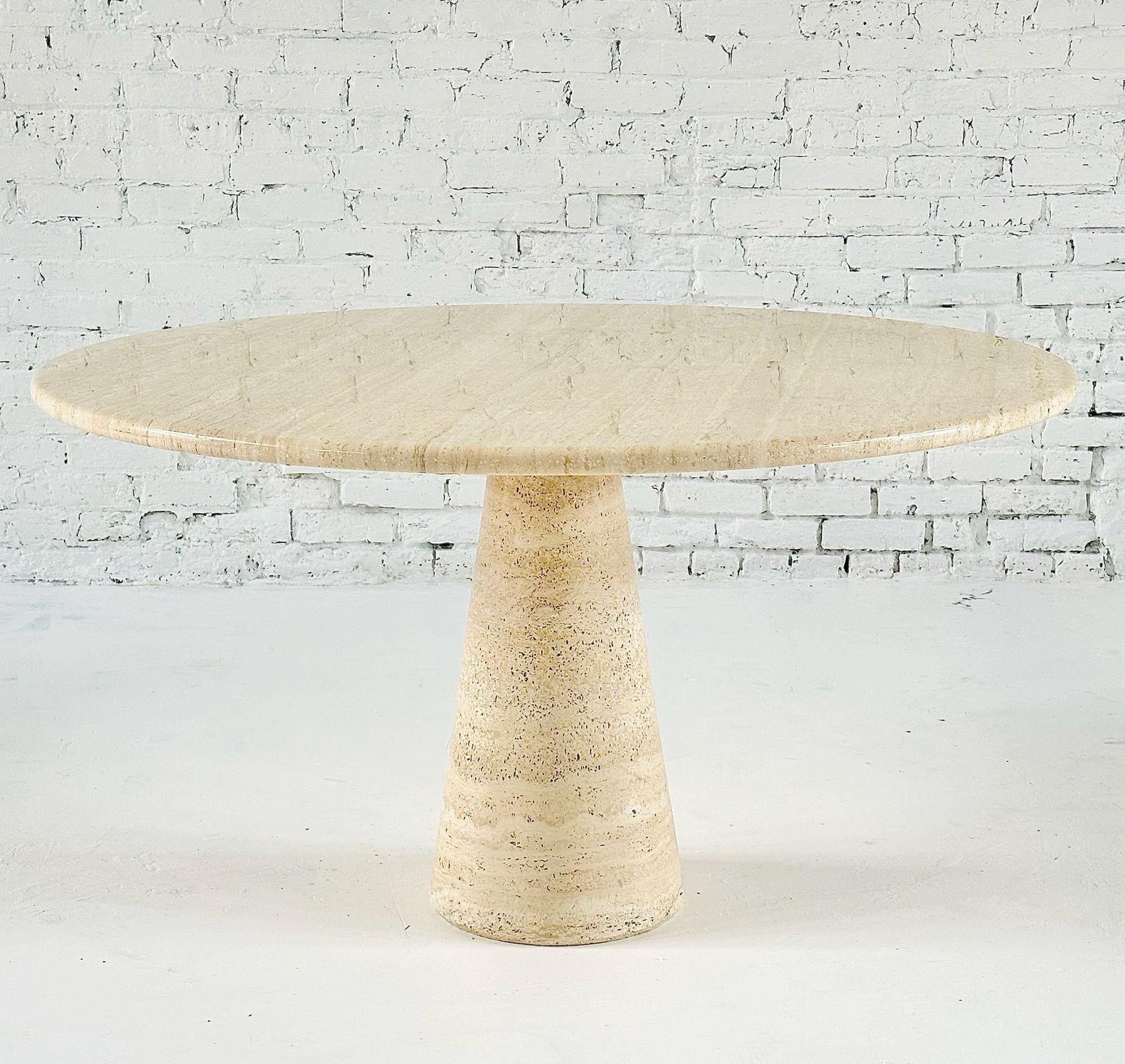 Angelo Mangiarotti Mesa de comedor con pedestal de travertino, Italia 1970 en venta 1