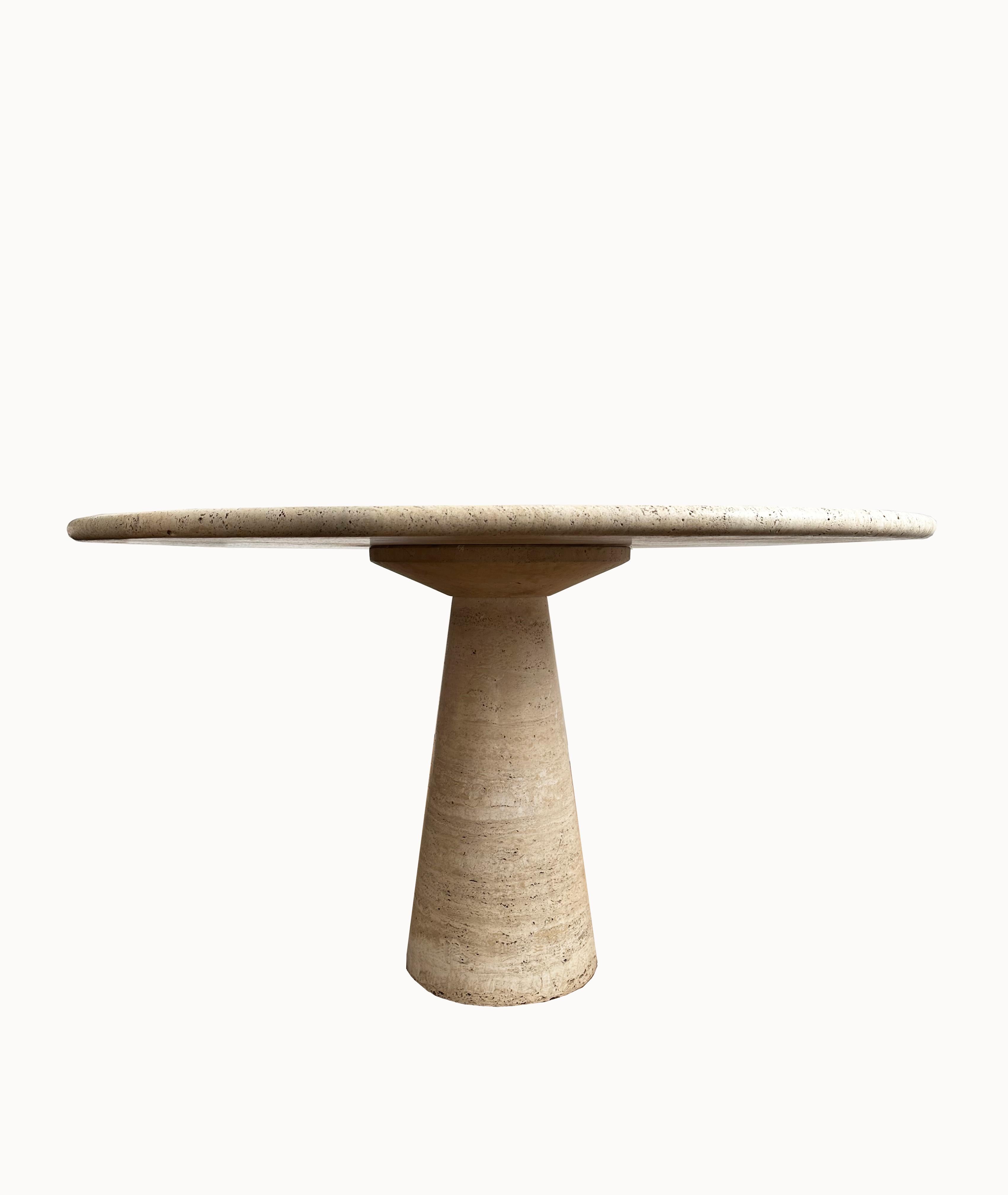 Angelo Mangiarotti Travertine Table In Good Condition For Sale In PARIS, FR