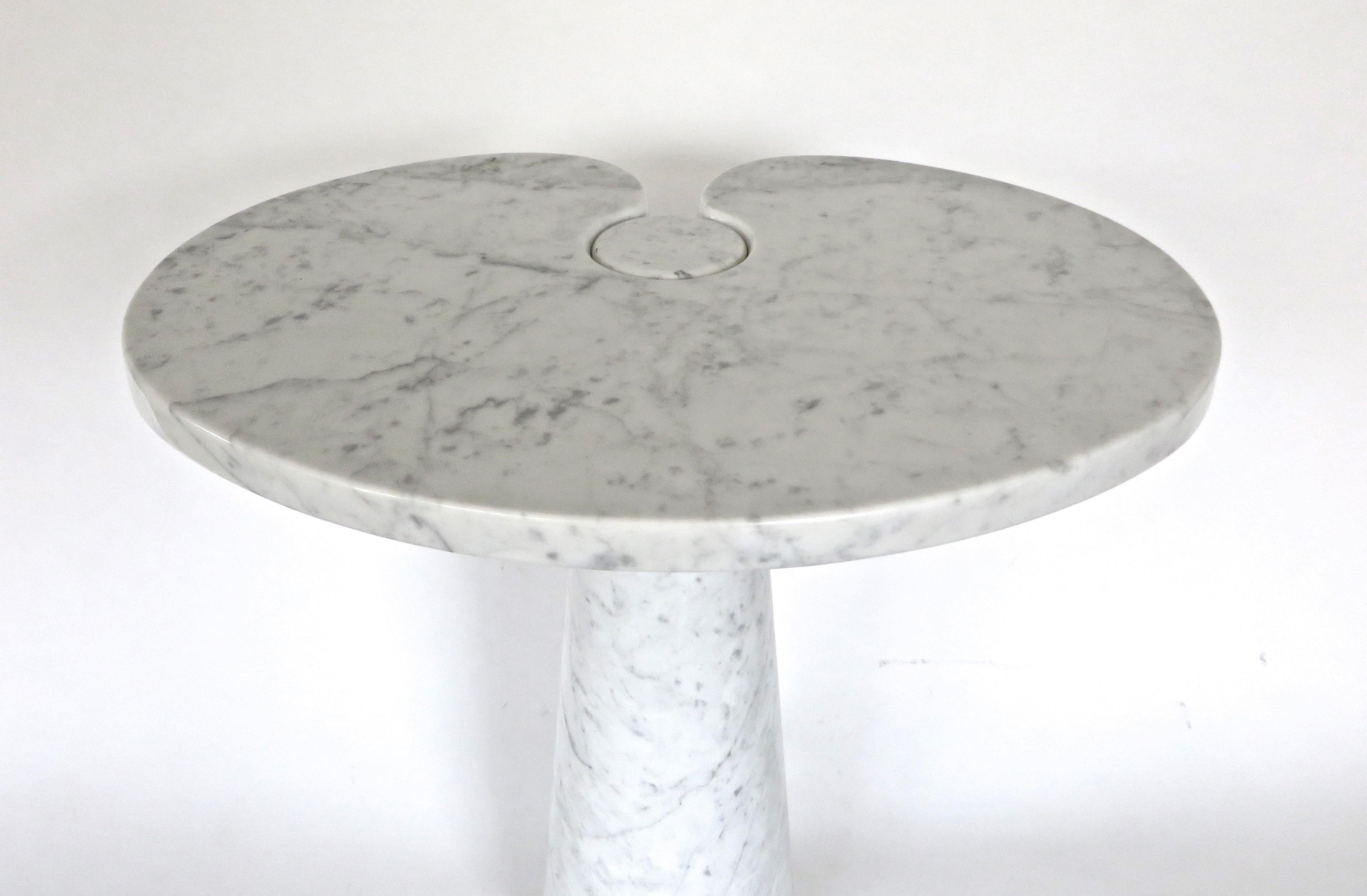 Angelo Mangiarotti Mesa Auxiliar de Mármol de Carrara Italiano Blanco Modelo Eros Alto en Bueno estado para la venta en Chicago, IL