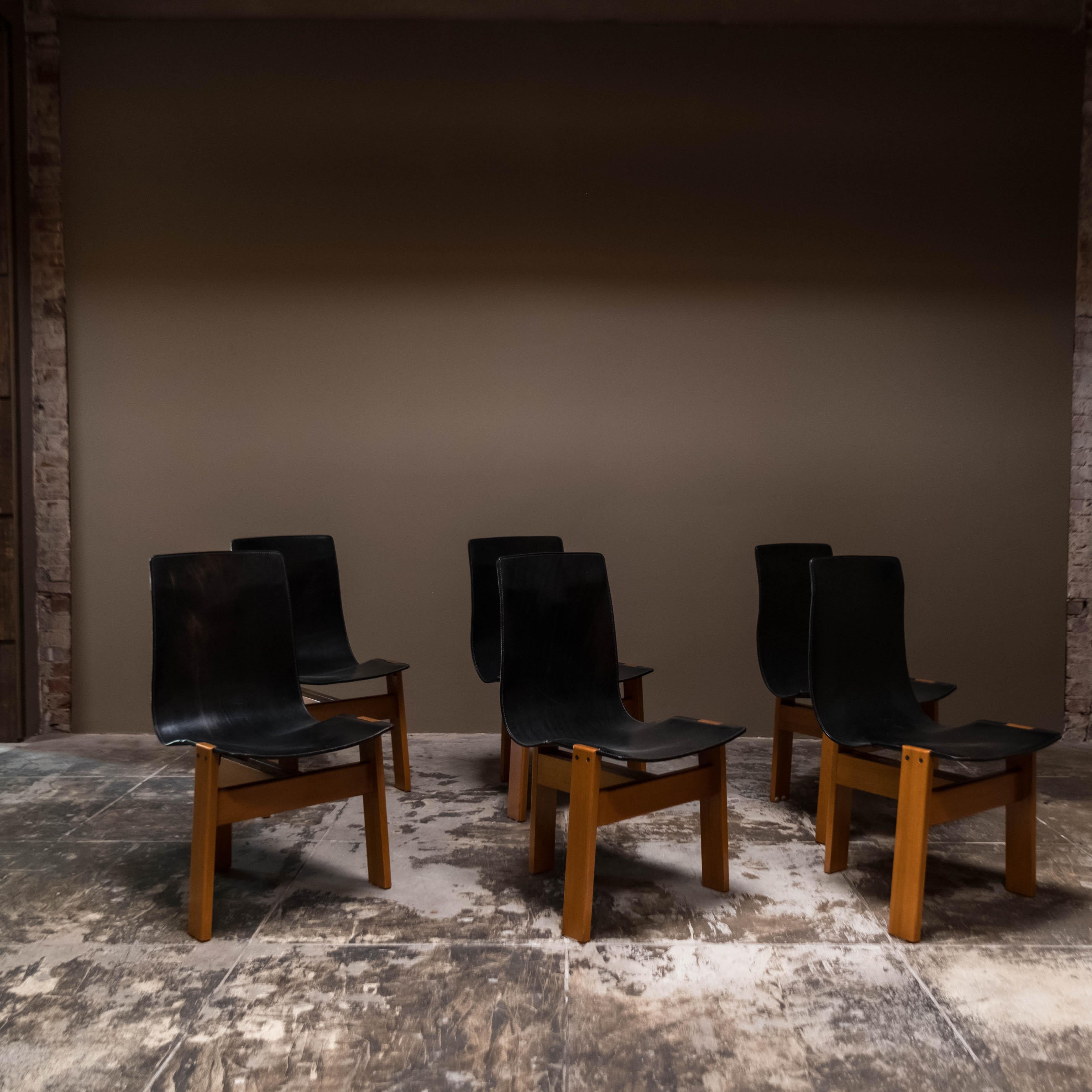 Mid-Century Modern Ensemble de six chaises de salle à manger 'Tre 3' d'Angelo Maniarotti pour Skipper en vente