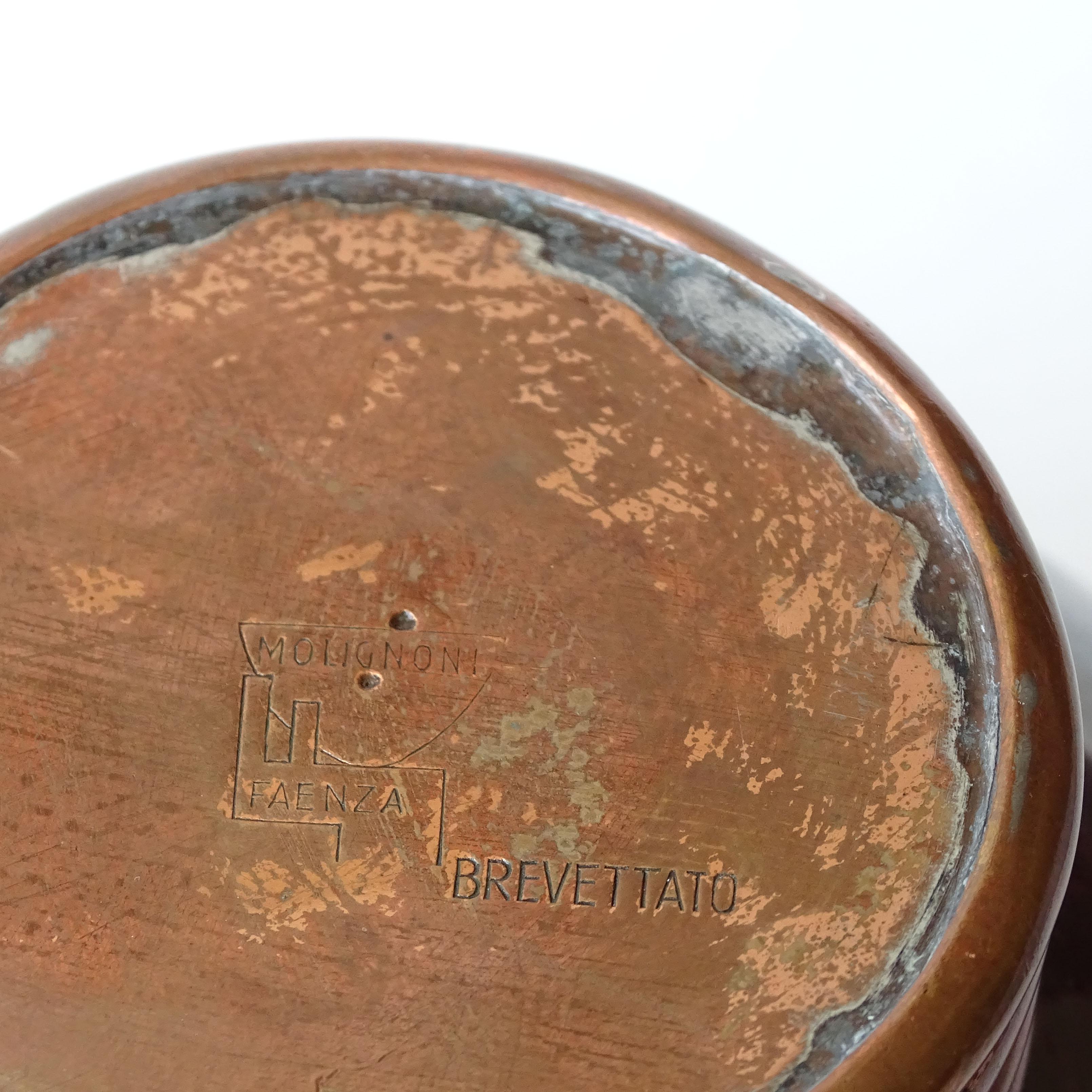 Art Déco Angelo Molignoni Faenza Art Deco Vaso in rame martellato, Italia anni '30 in vendita